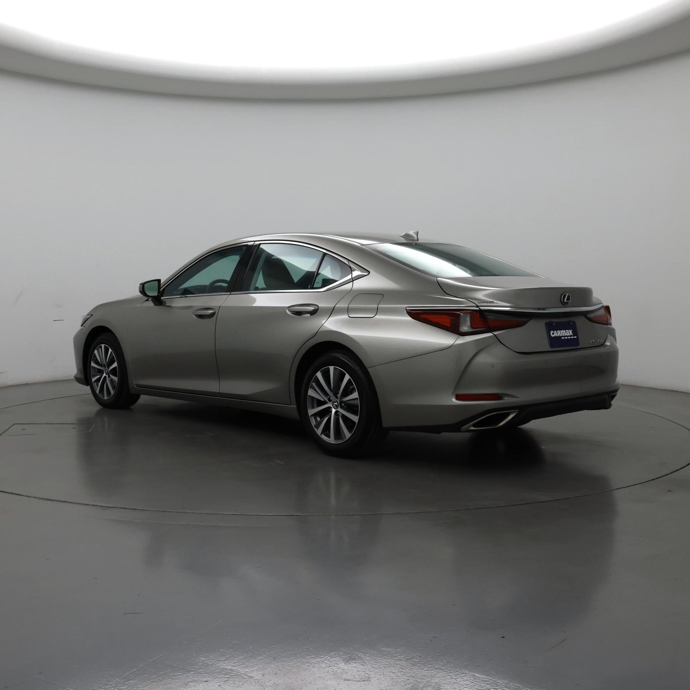 Thumbnail: 2021 Lexus ES - 2
