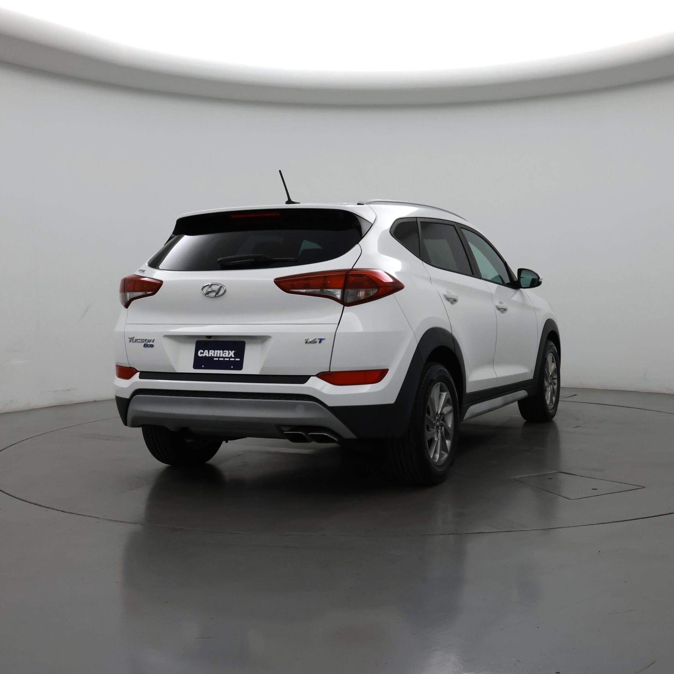 Thumbnail: 2017 Hyundai Tucson - 8