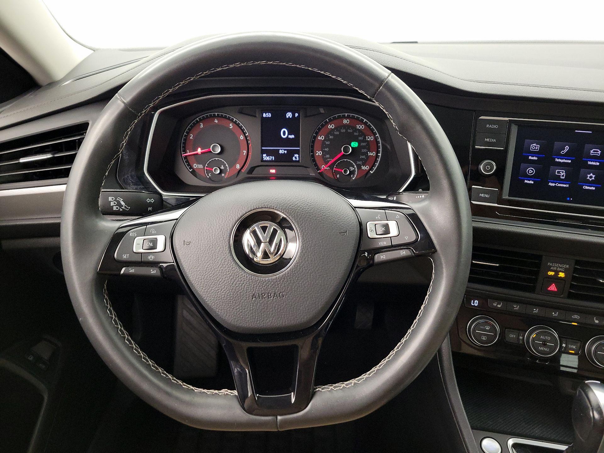Thumbnail: 2021 Volkswagen Jetta - 10