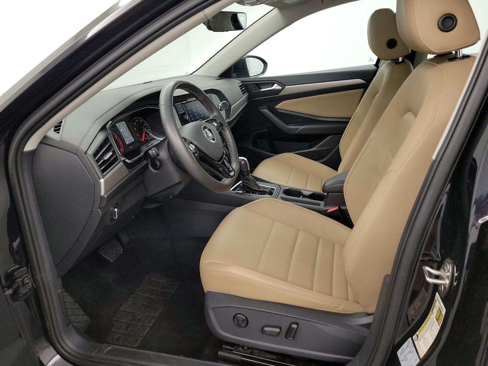 2021 Volkswagen Jetta SE - Photo 12