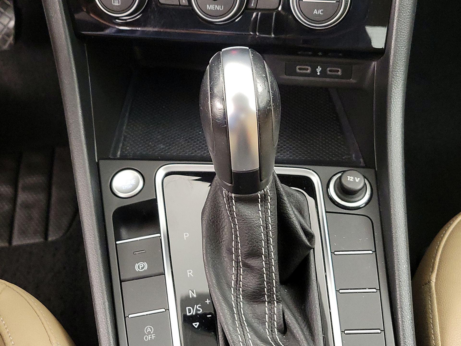 Thumbnail: 2021 Volkswagen Jetta - 17