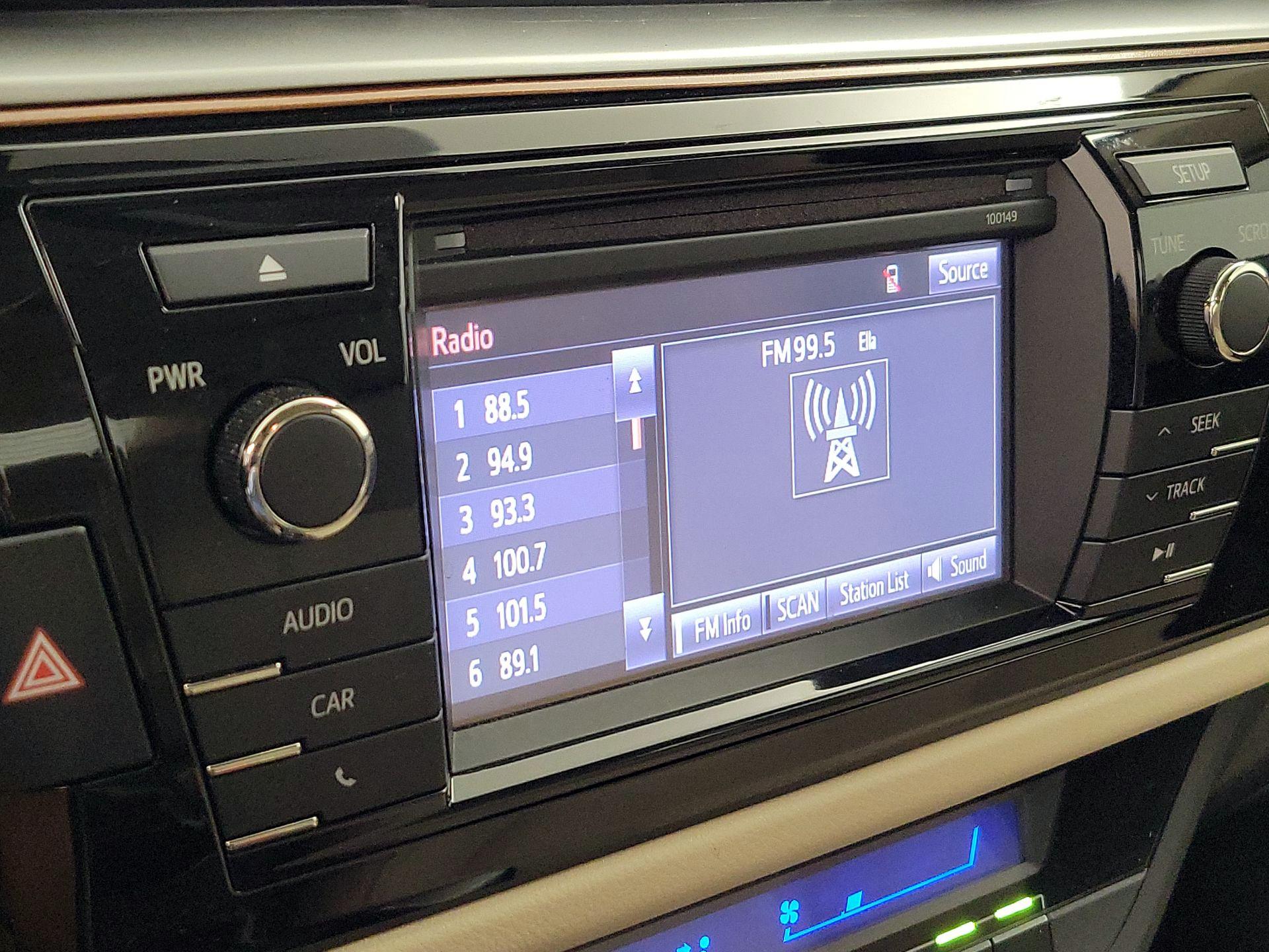 Thumbnail: 2014 Toyota Corolla - 15