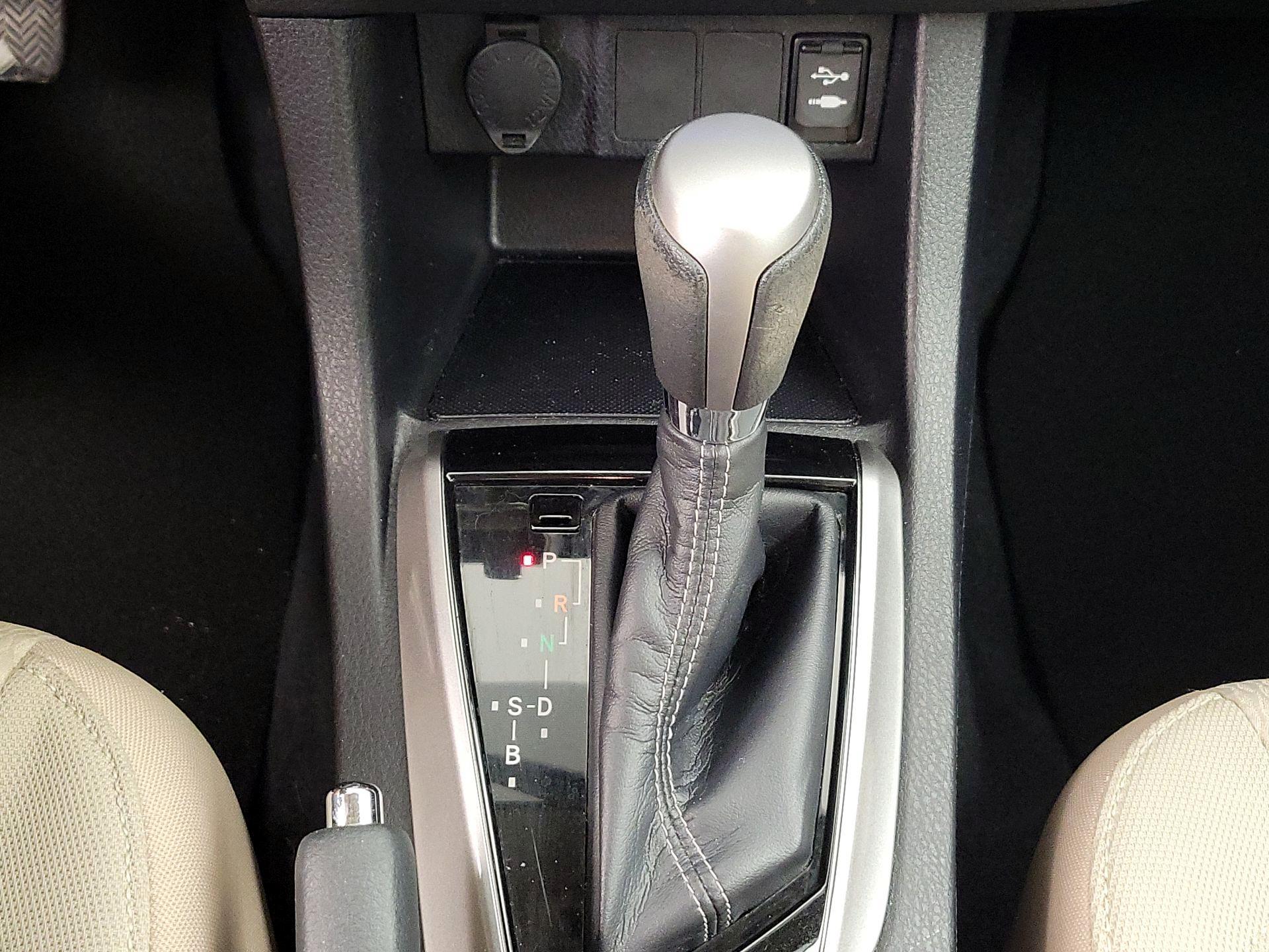 Thumbnail: 2014 Toyota Corolla - 17