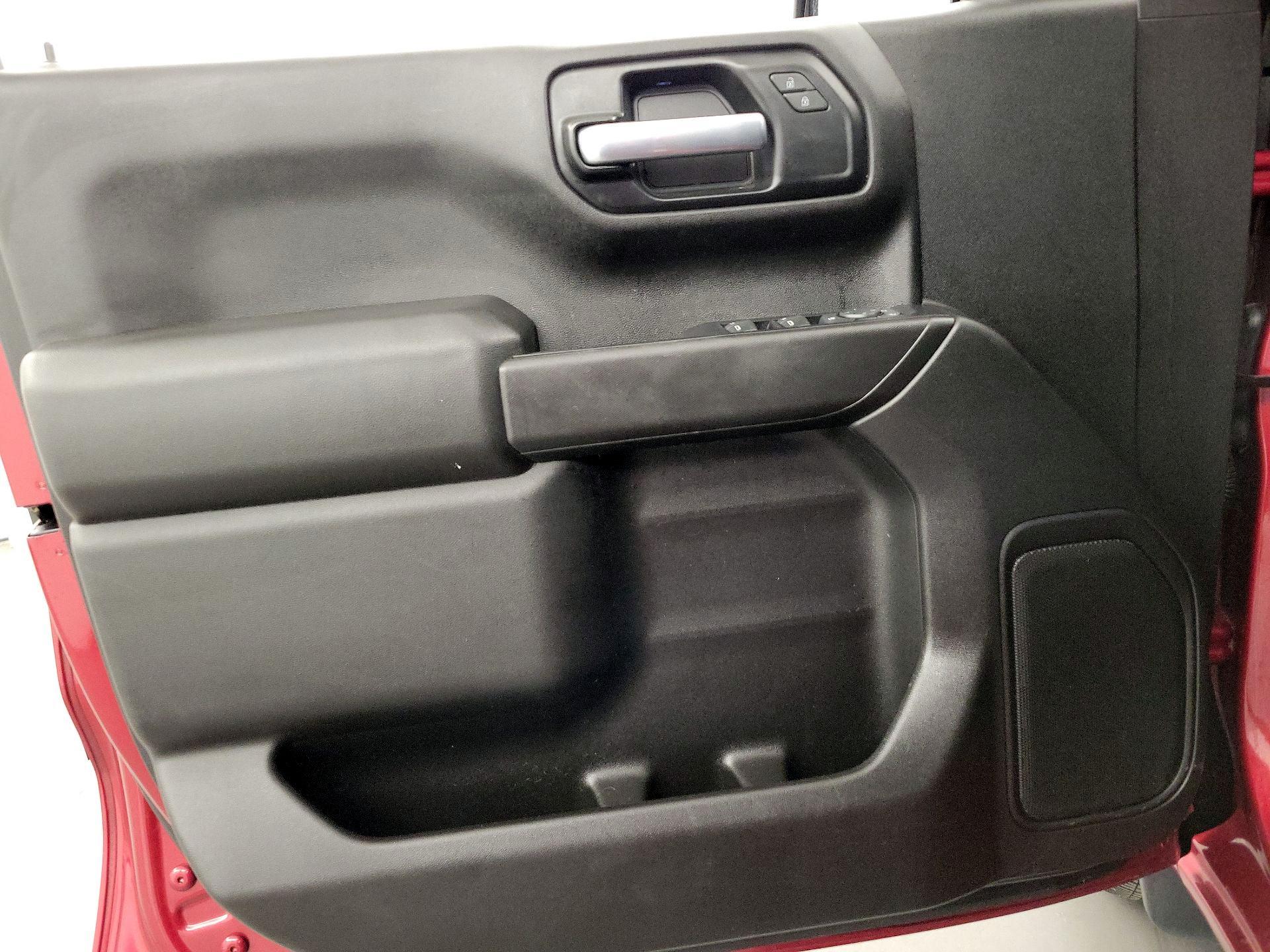 Thumbnail: 2019 Chevrolet Silverado 1500 - 12