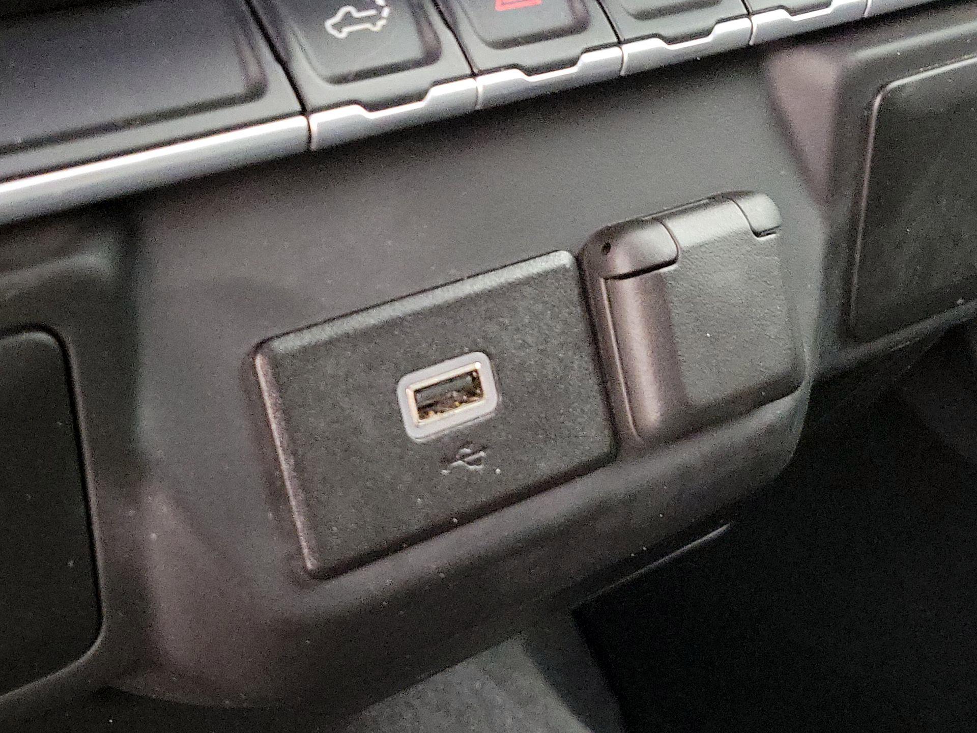 Thumbnail: 2019 Chevrolet Silverado 1500 - 18
