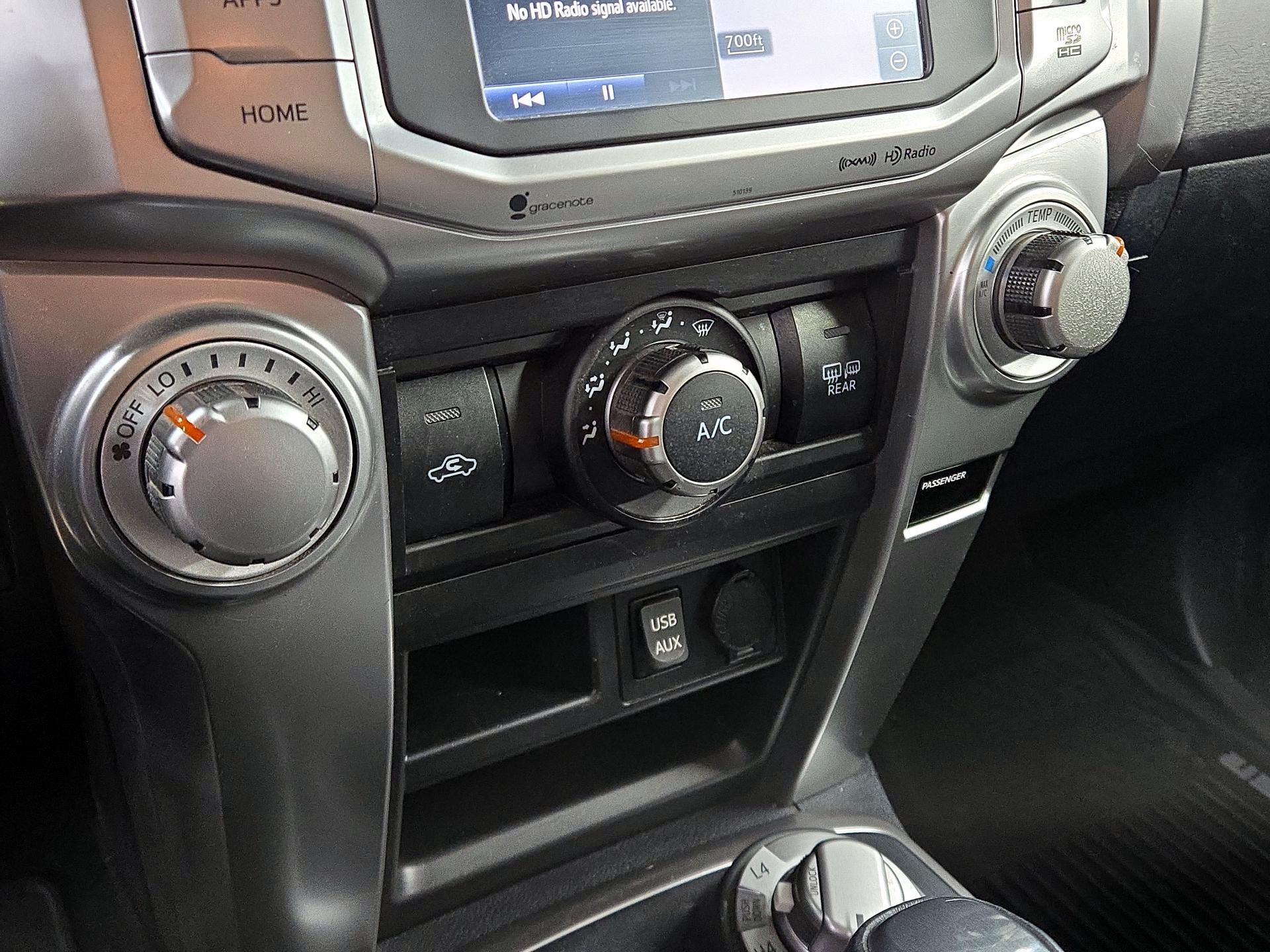 Thumbnail: 2018 Toyota 4Runner - 17