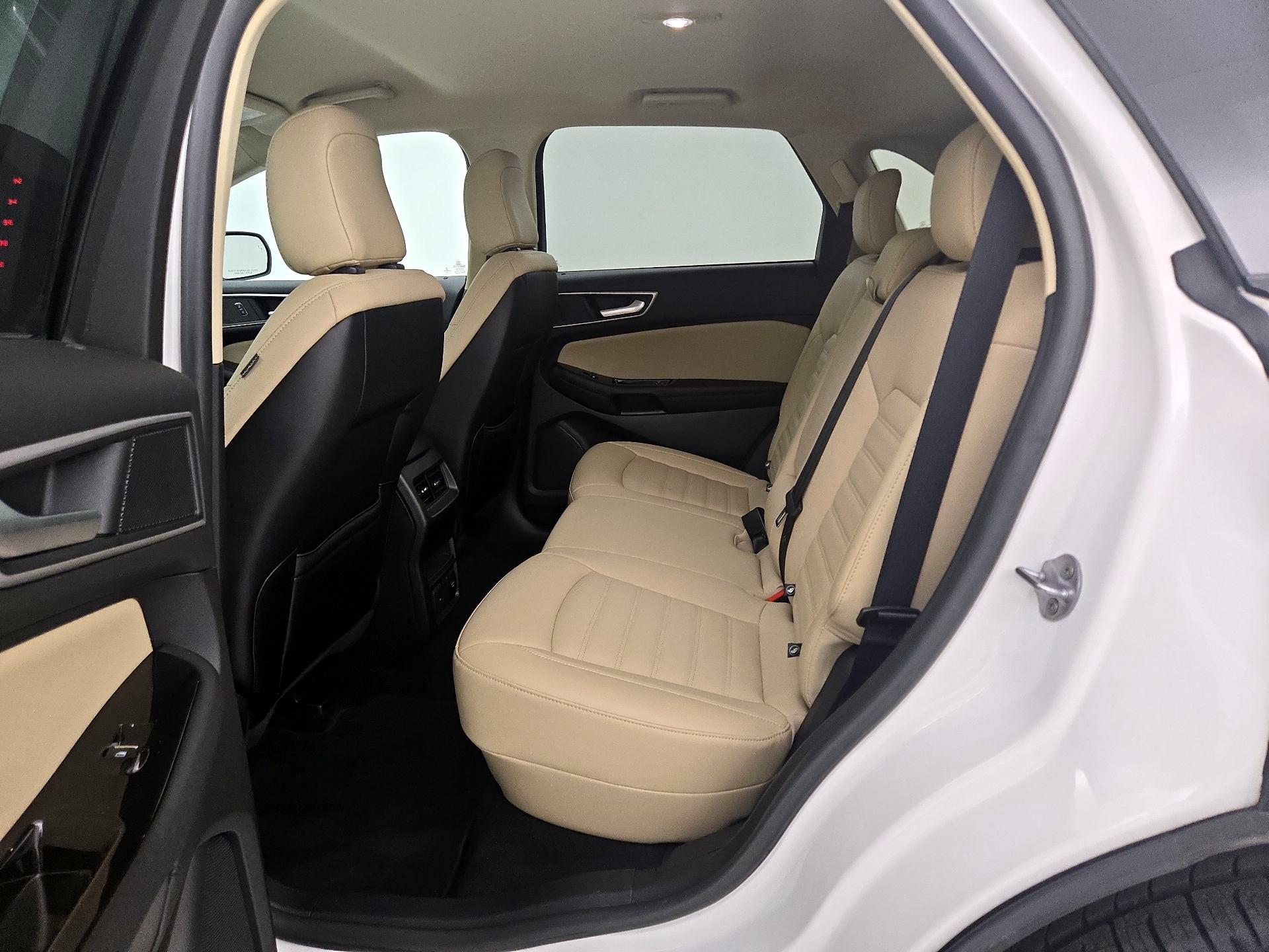 Thumbnail: 2020 Ford Edge - 20