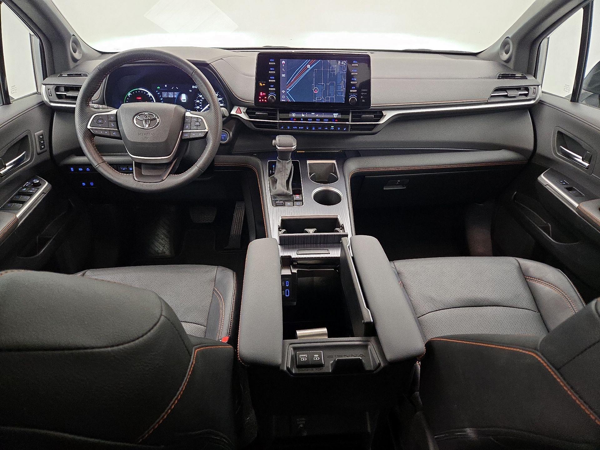 Thumbnail: 2024 Toyota Sienna - 9