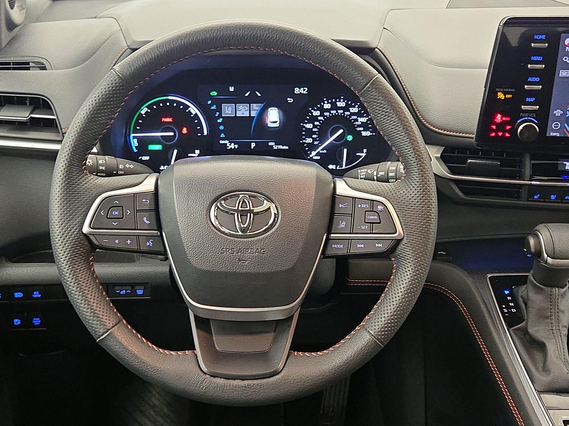 Thumbnail: 2024 Toyota Sienna - 10