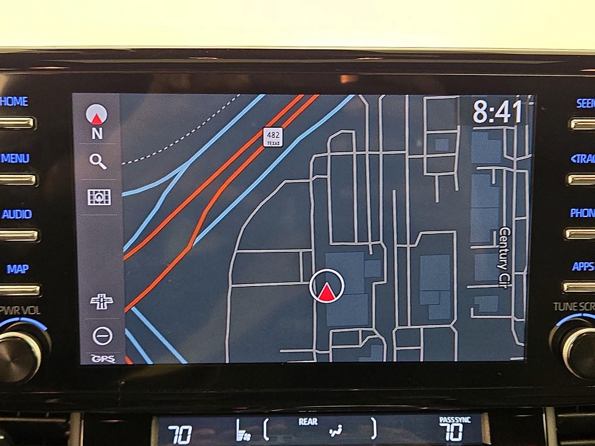 Thumbnail: 2024 Toyota Sienna - 14