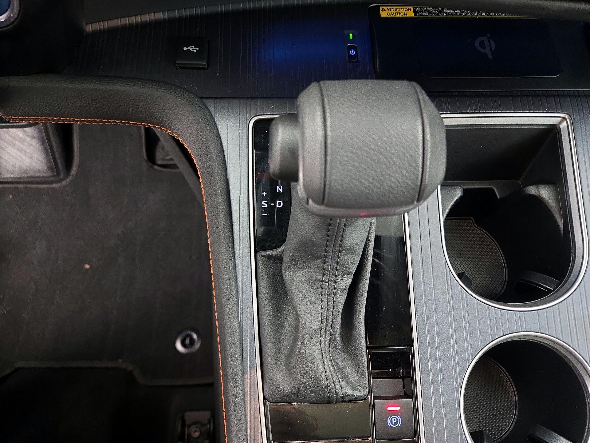 Thumbnail: 2024 Toyota Sienna - 18