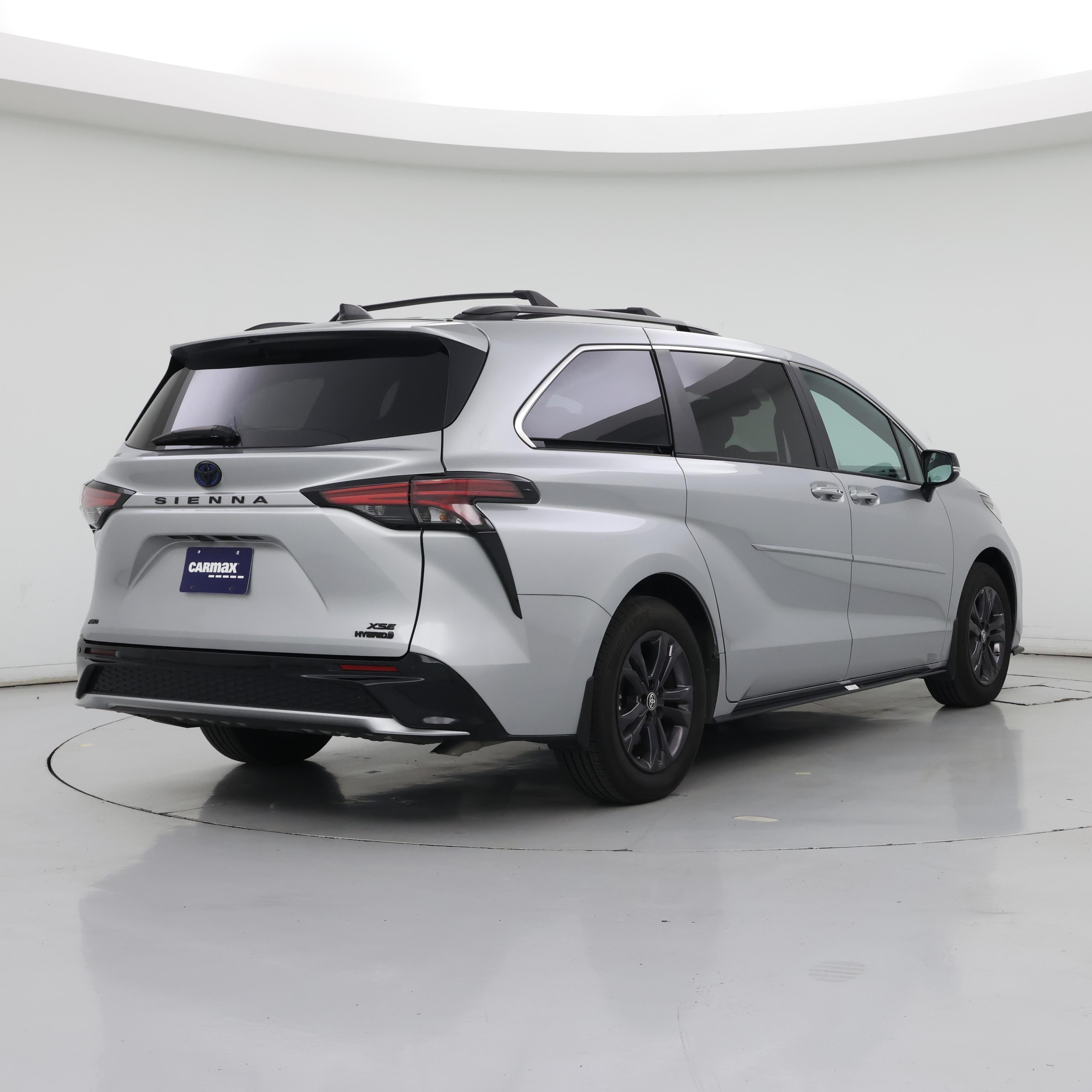Thumbnail: 2024 Toyota Sienna - 8