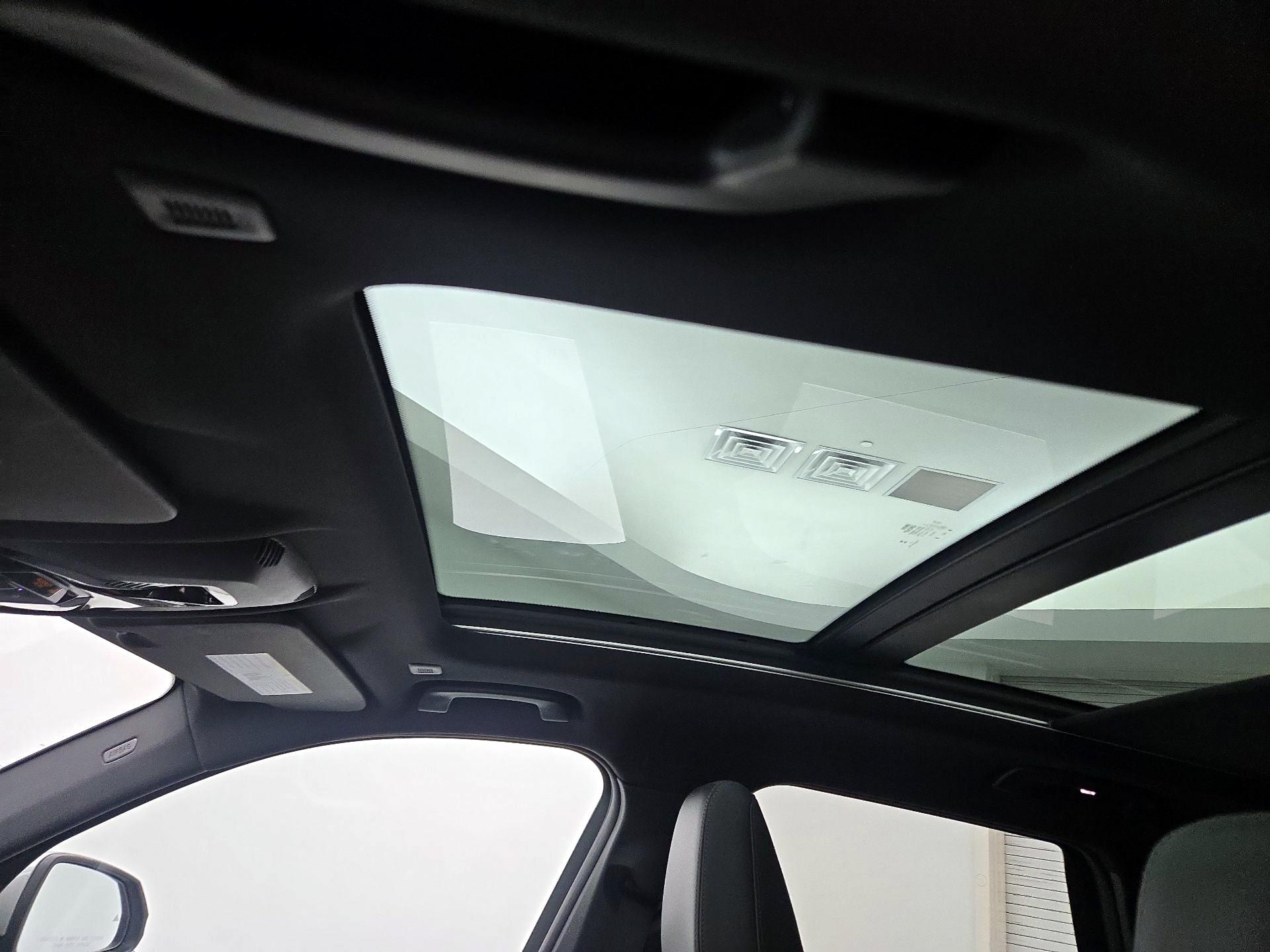 Thumbnail: 2023 BMW X1 - 20