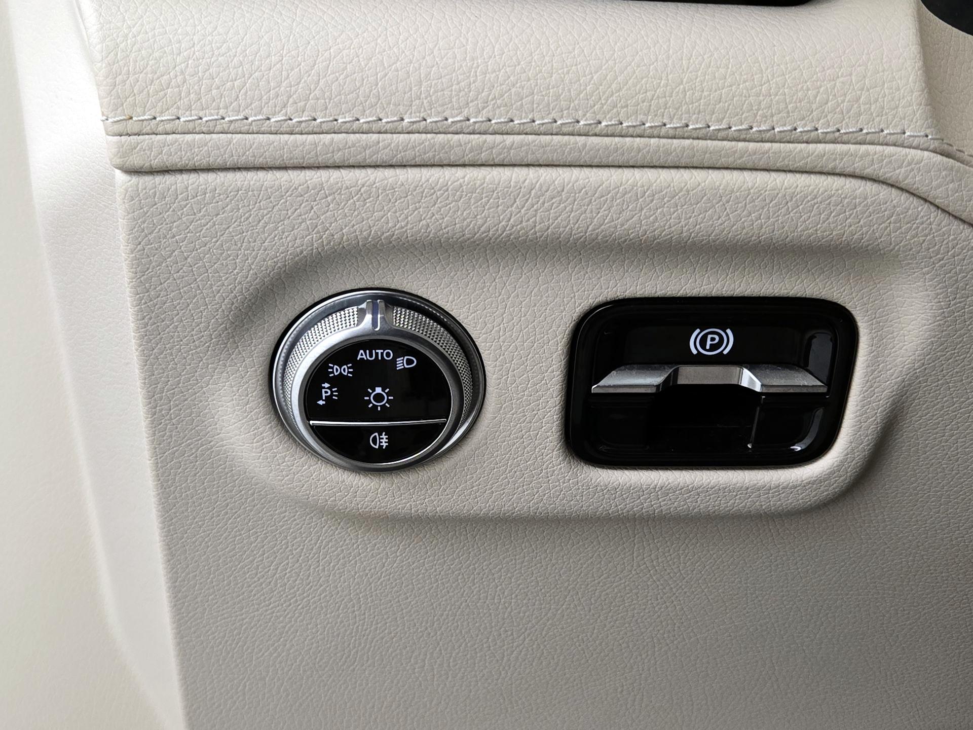 Thumbnail: 2022 Mercedes-Benz EQS - 13