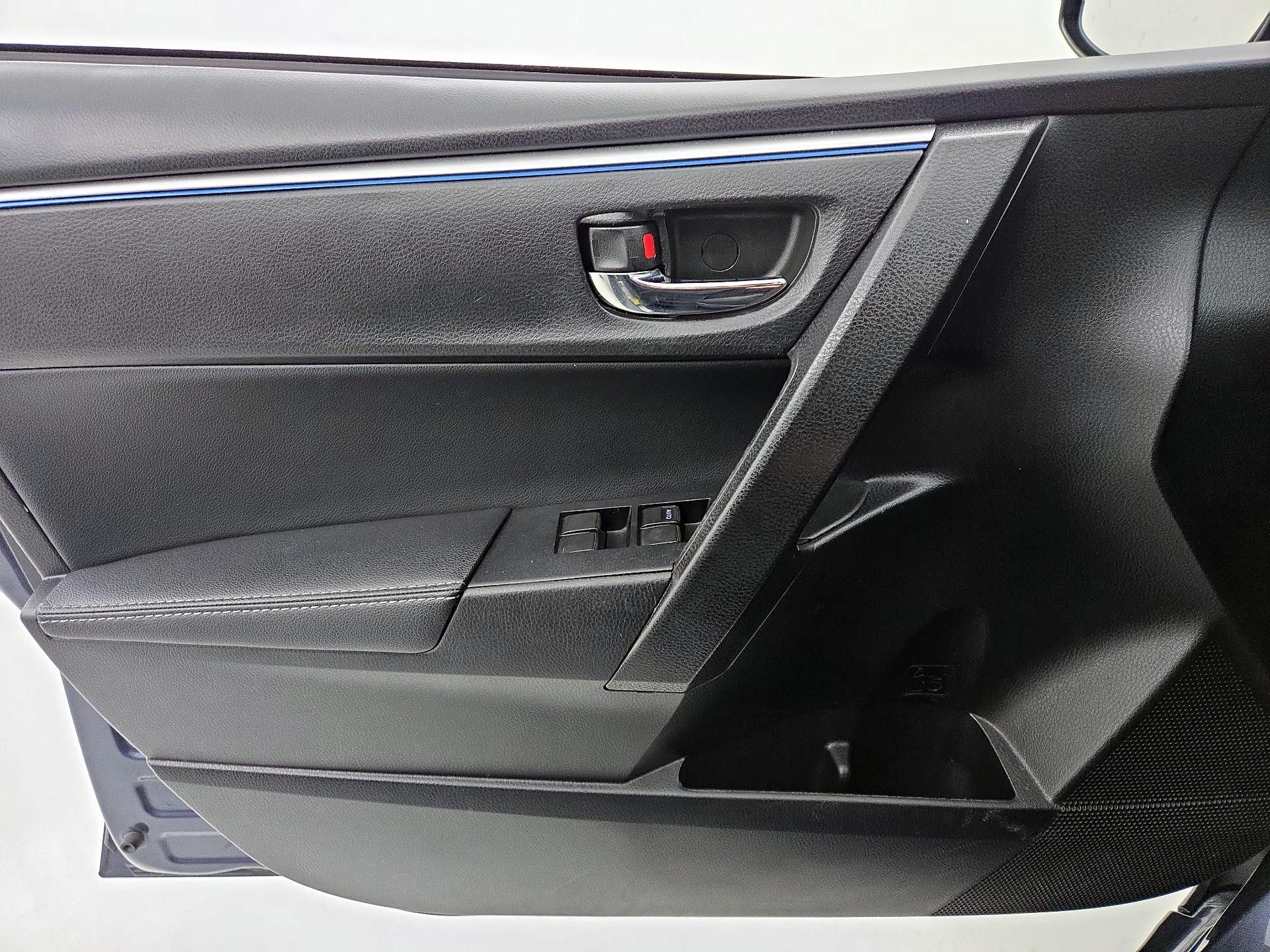 Thumbnail: 2016 Toyota Corolla - 12