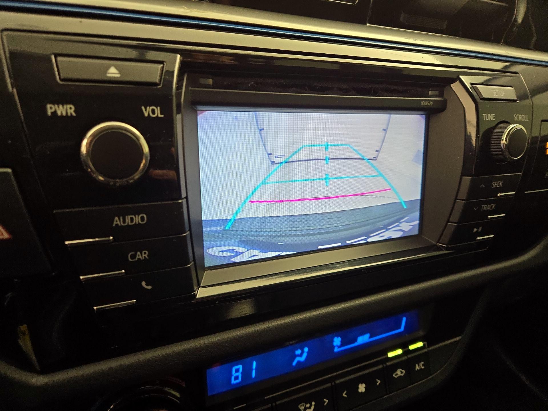 Thumbnail: 2016 Toyota Corolla - 13