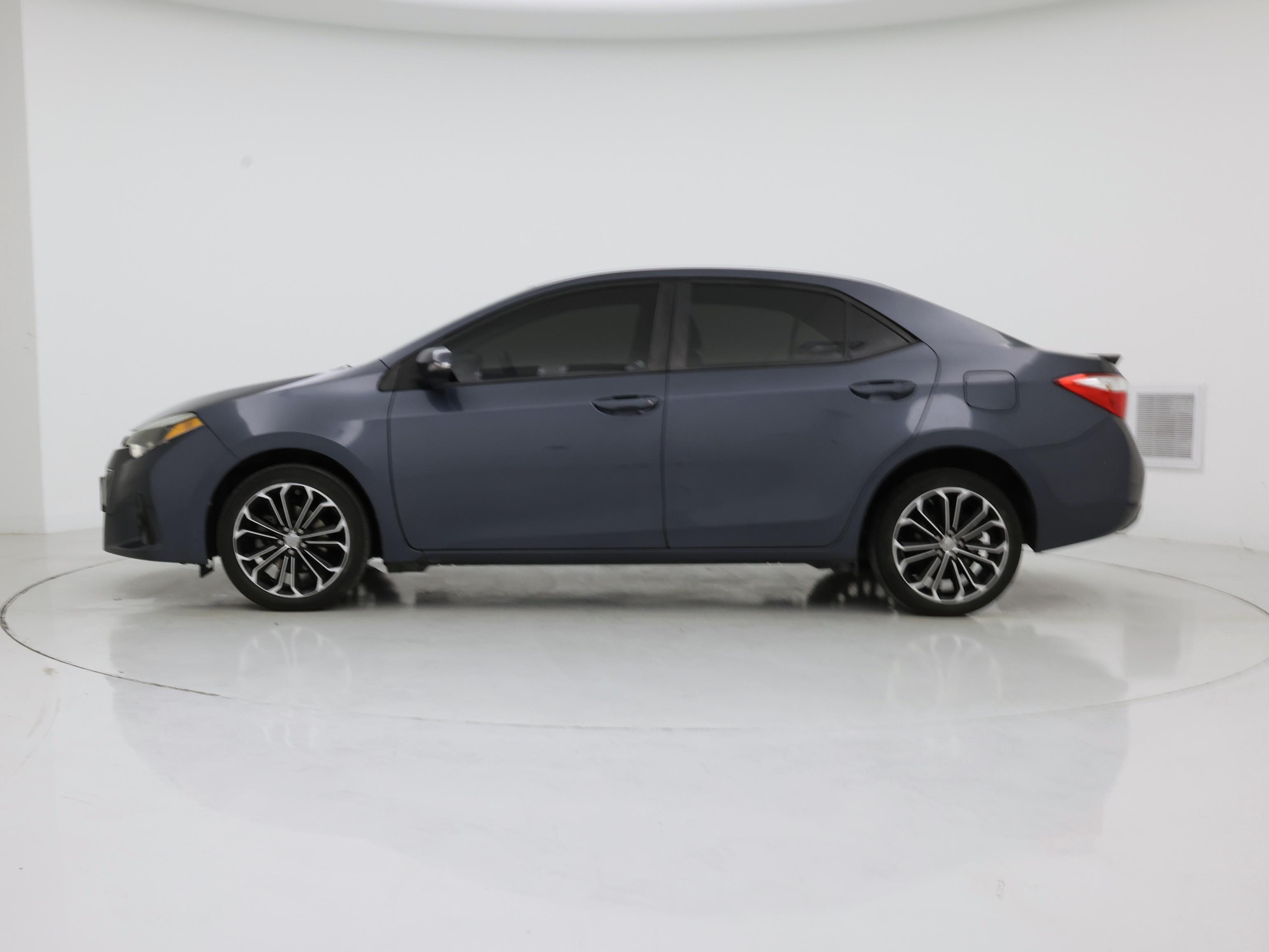 Thumbnail: 2016 Toyota Corolla - 3