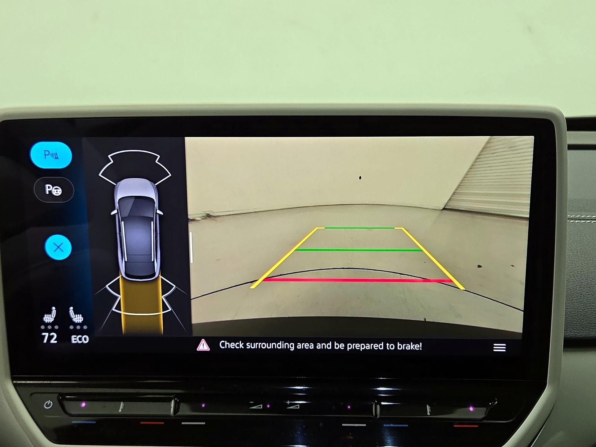 Thumbnail: 2023 Volkswagen ID.4 - 15