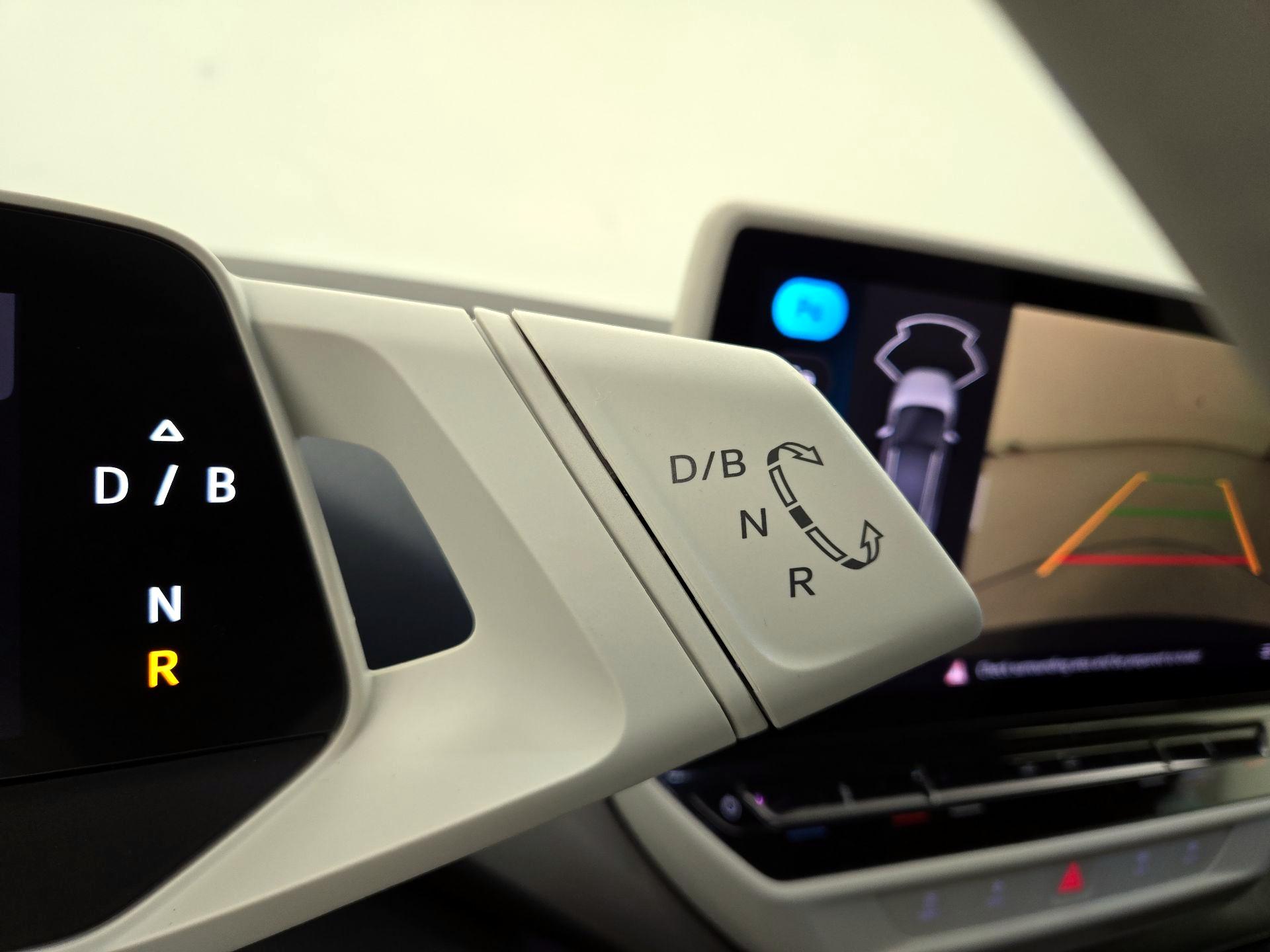 Thumbnail: 2023 Volkswagen ID.4 - 18