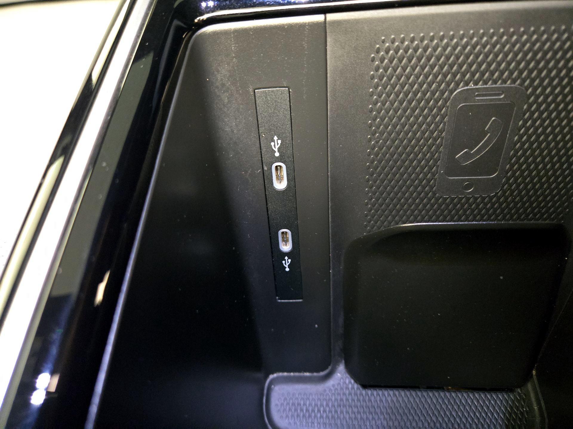 Thumbnail: 2023 Volkswagen ID.4 - 19