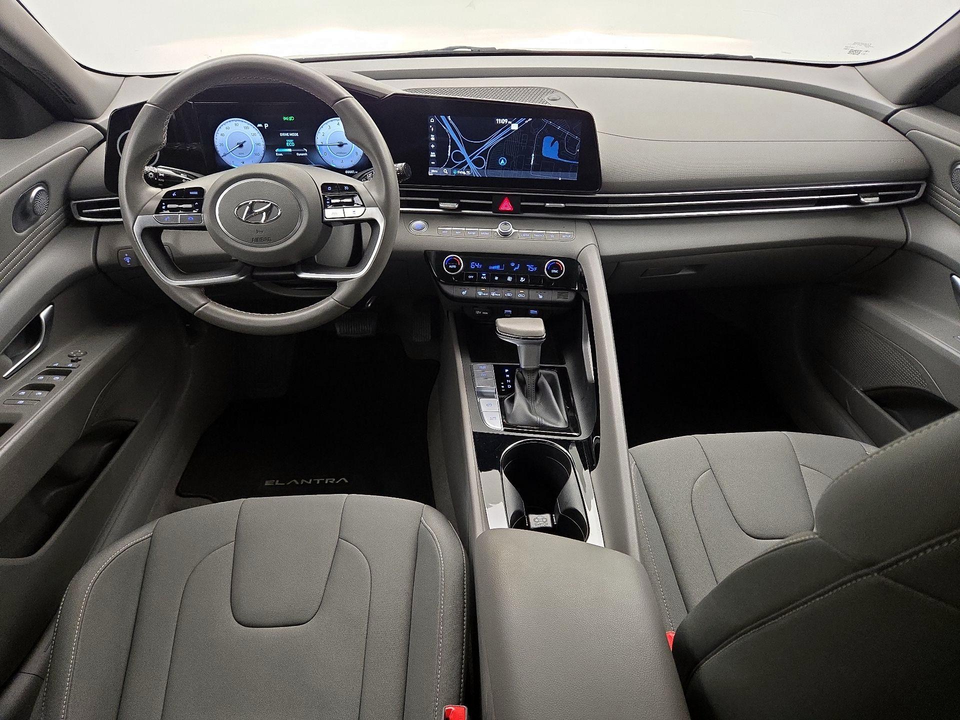 Thumbnail: 2023 Hyundai Elantra - 9