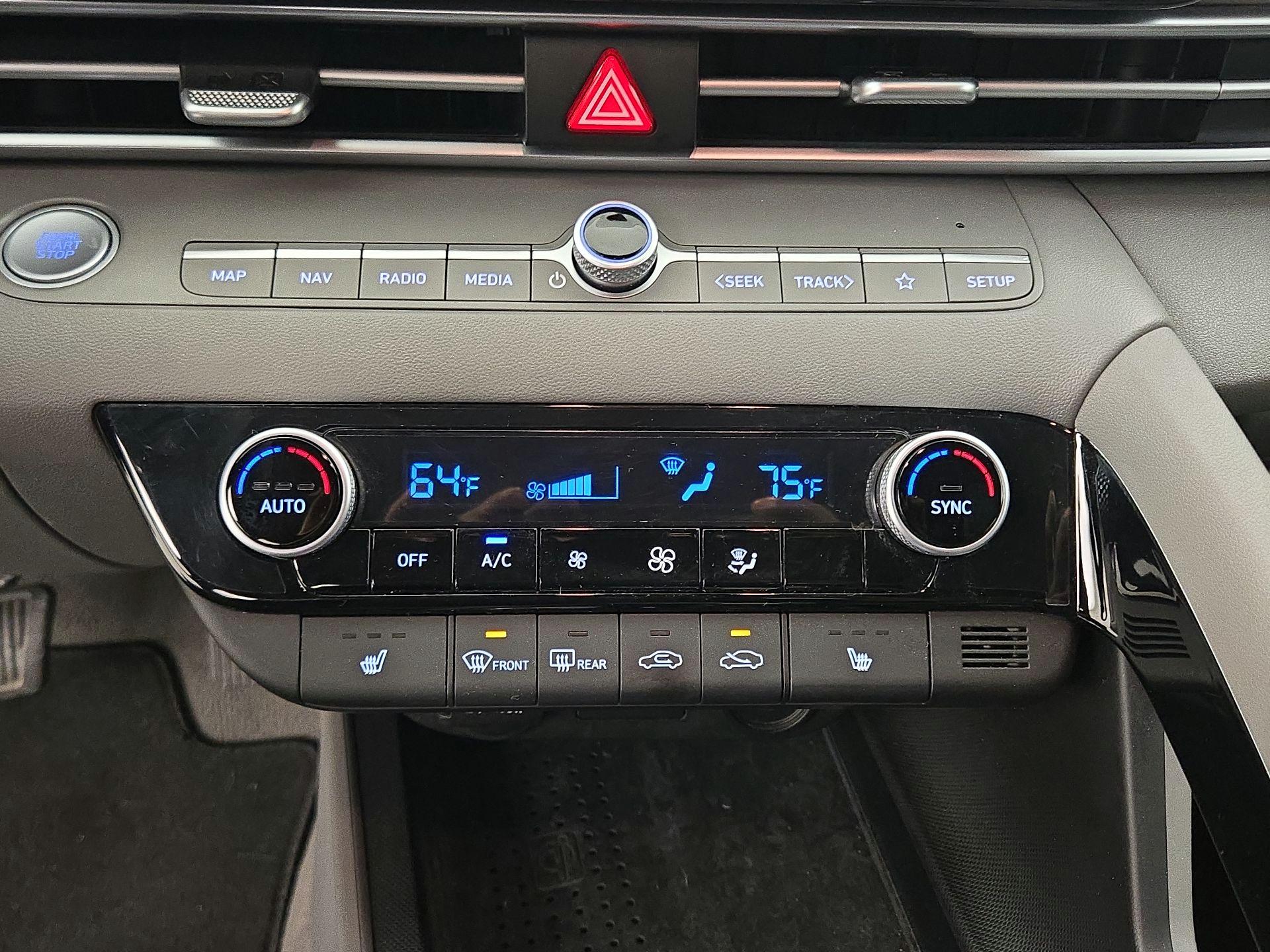 Thumbnail: 2023 Hyundai Elantra - 17