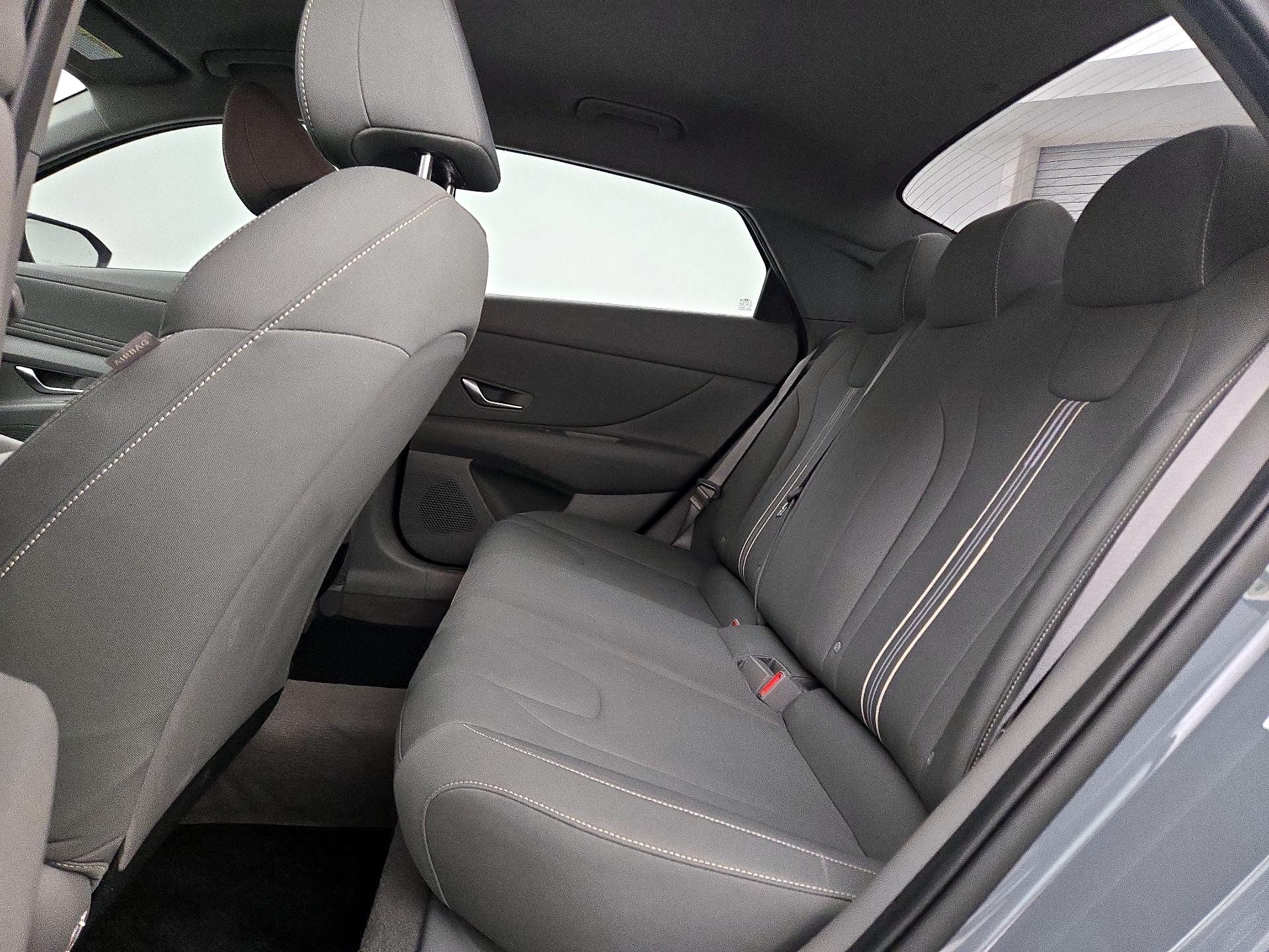 Thumbnail: 2023 Hyundai Elantra - 20