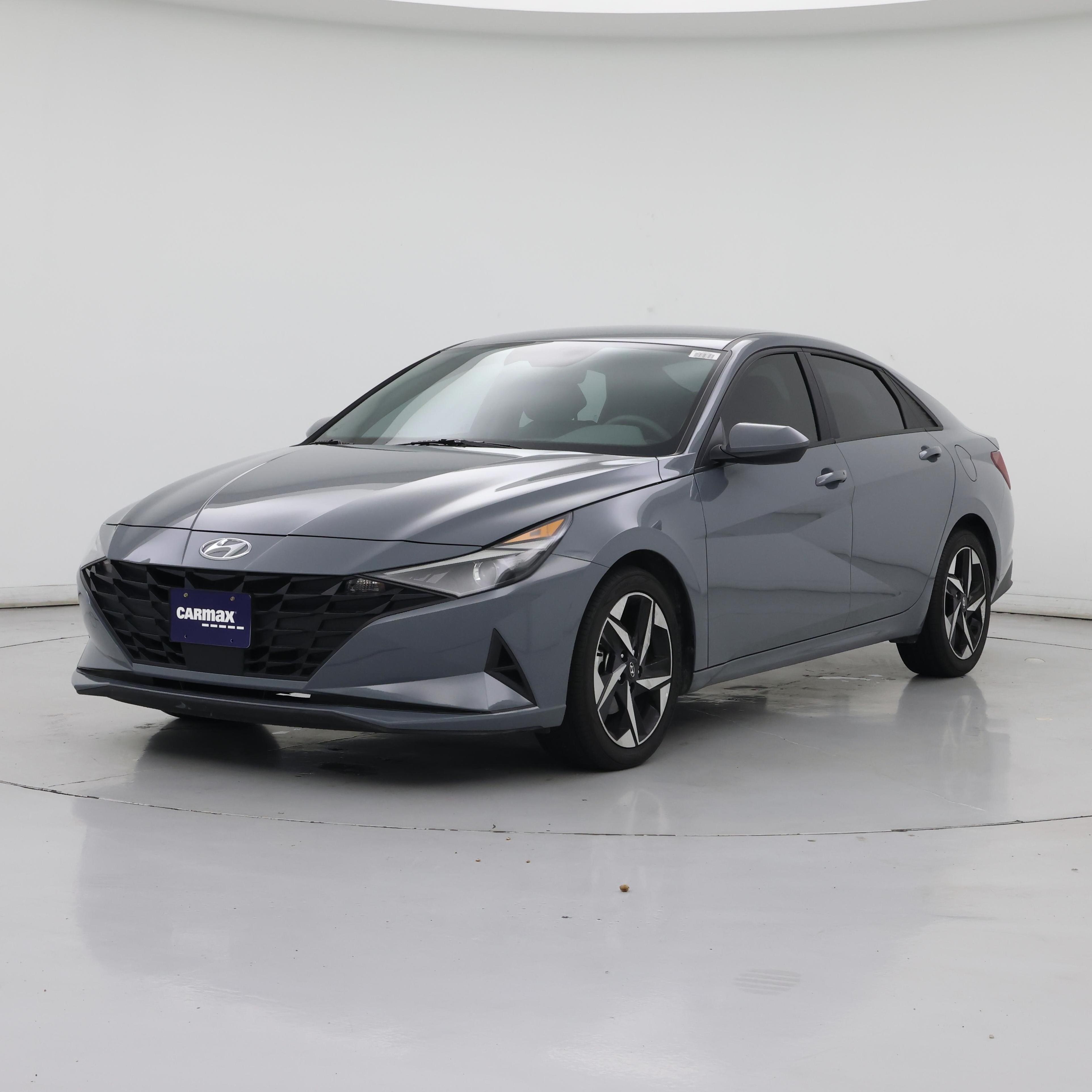 Thumbnail: 2023 Hyundai Elantra - 4