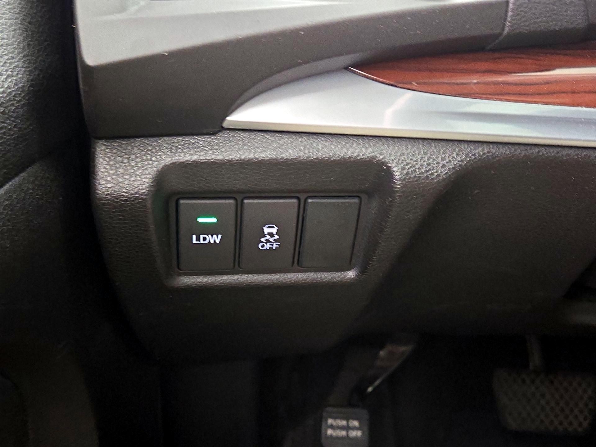 Thumbnail: 2015 Acura MDX - 13