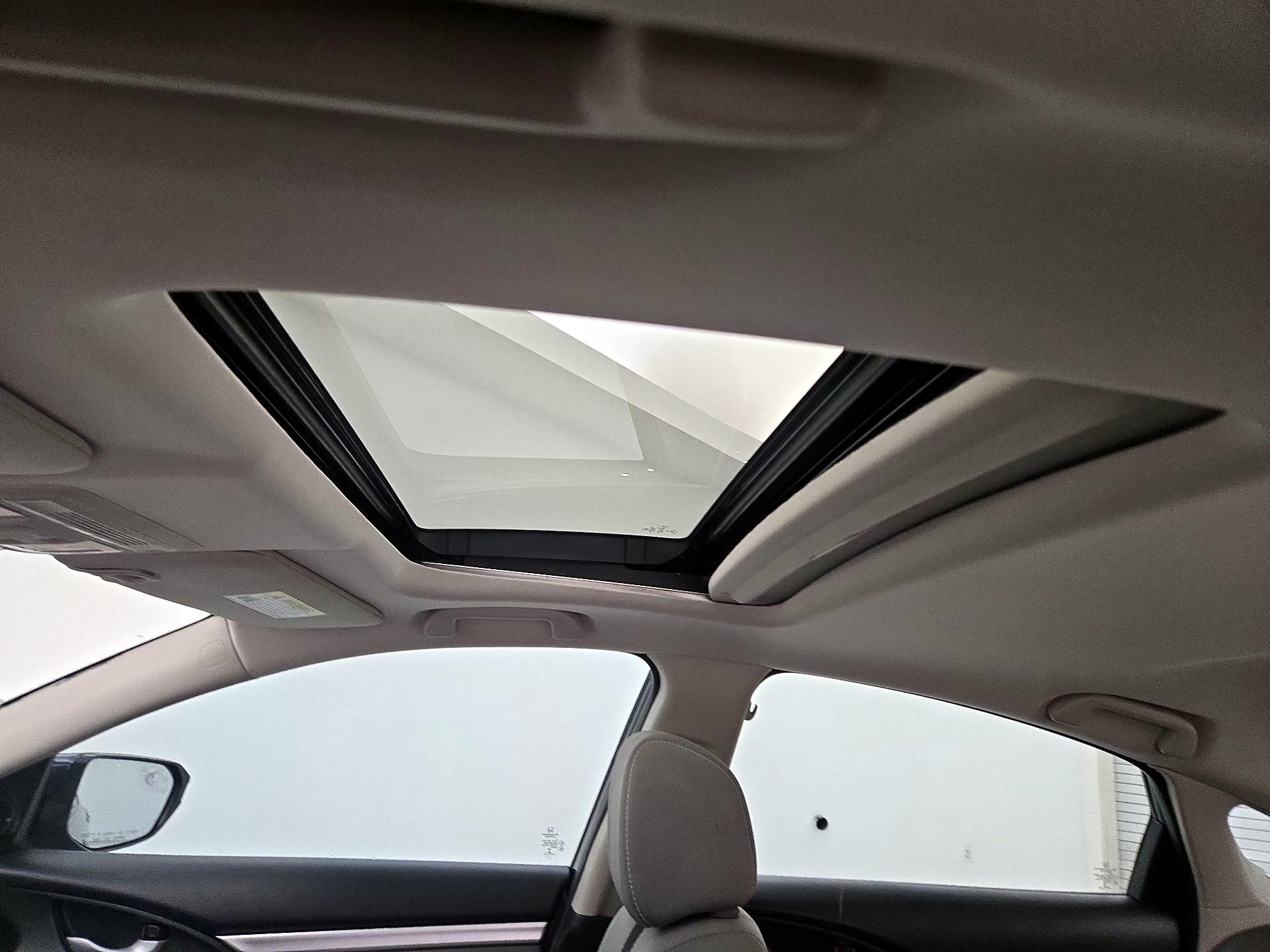 Thumbnail: 2018 Honda Civic - 19