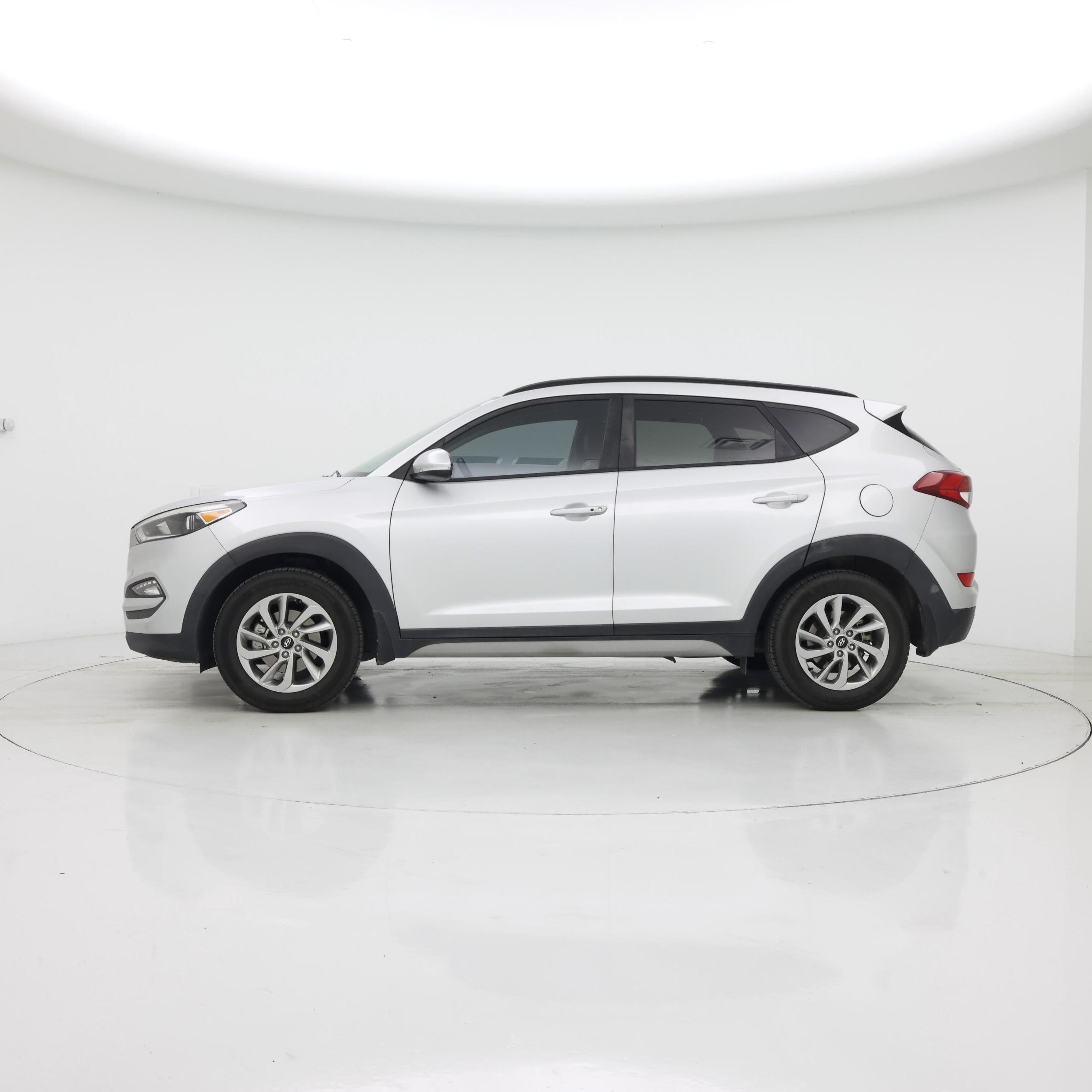 Thumbnail: 2018 Hyundai Tucson - 3