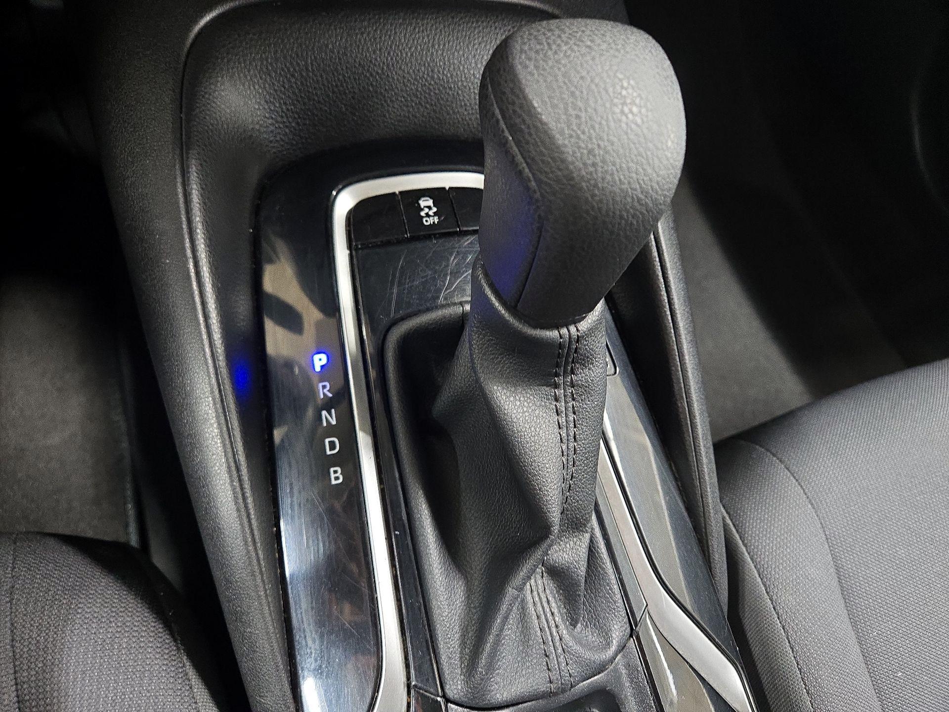 Thumbnail: 2021 Toyota Corolla - 16