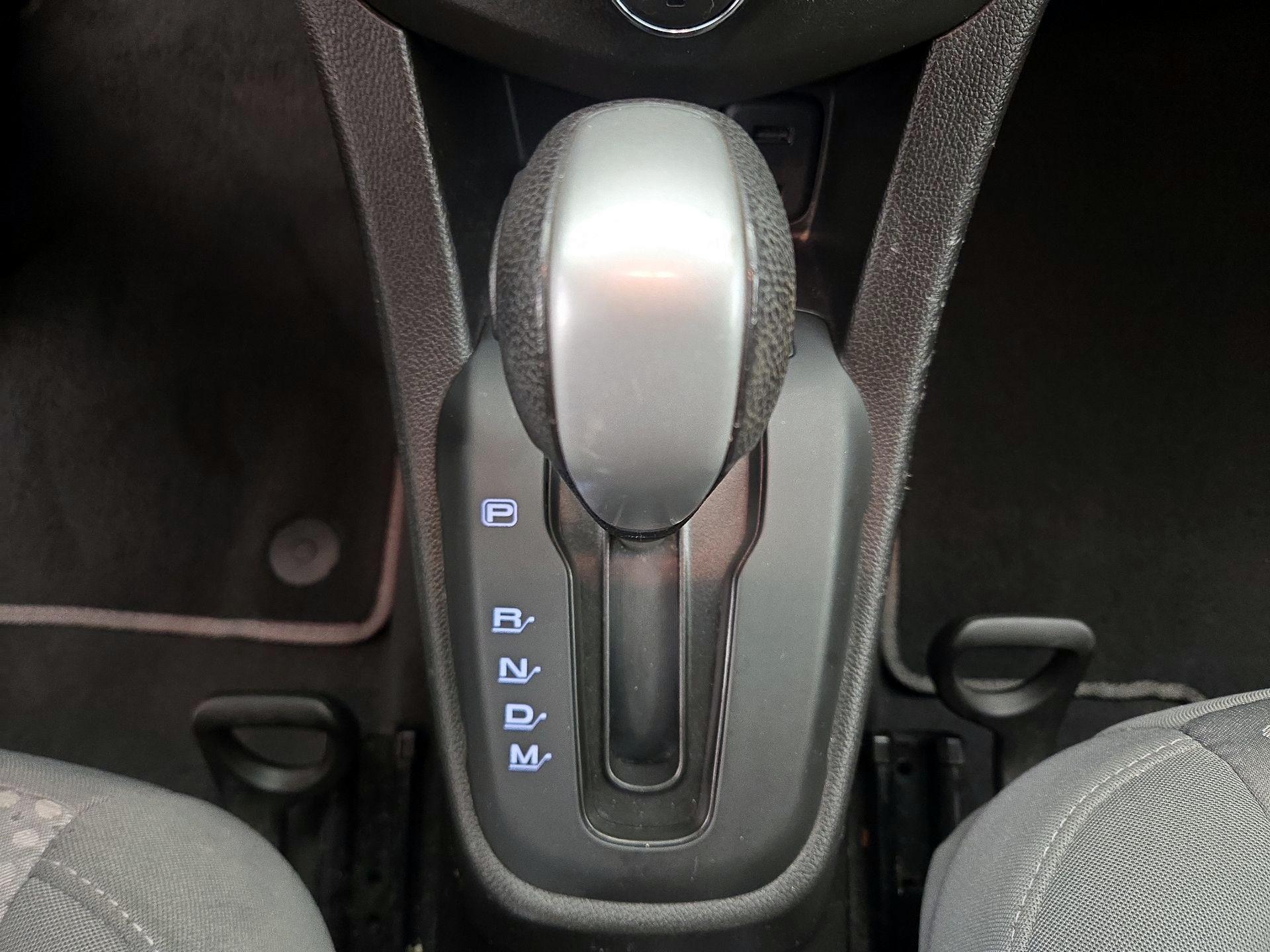 Thumbnail: 2020 Chevrolet Sonic - 17