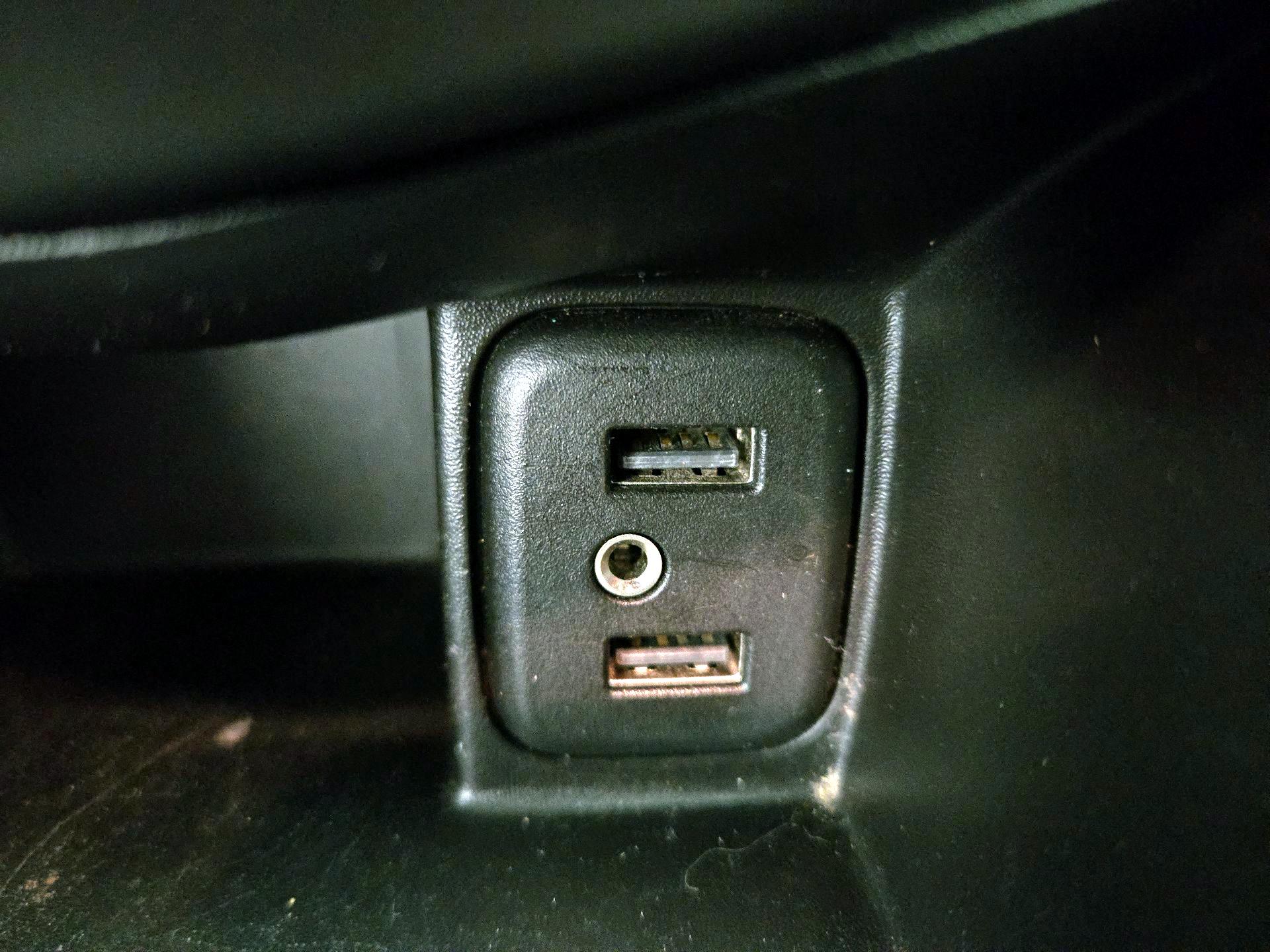 Thumbnail: 2020 Chevrolet Sonic - 18