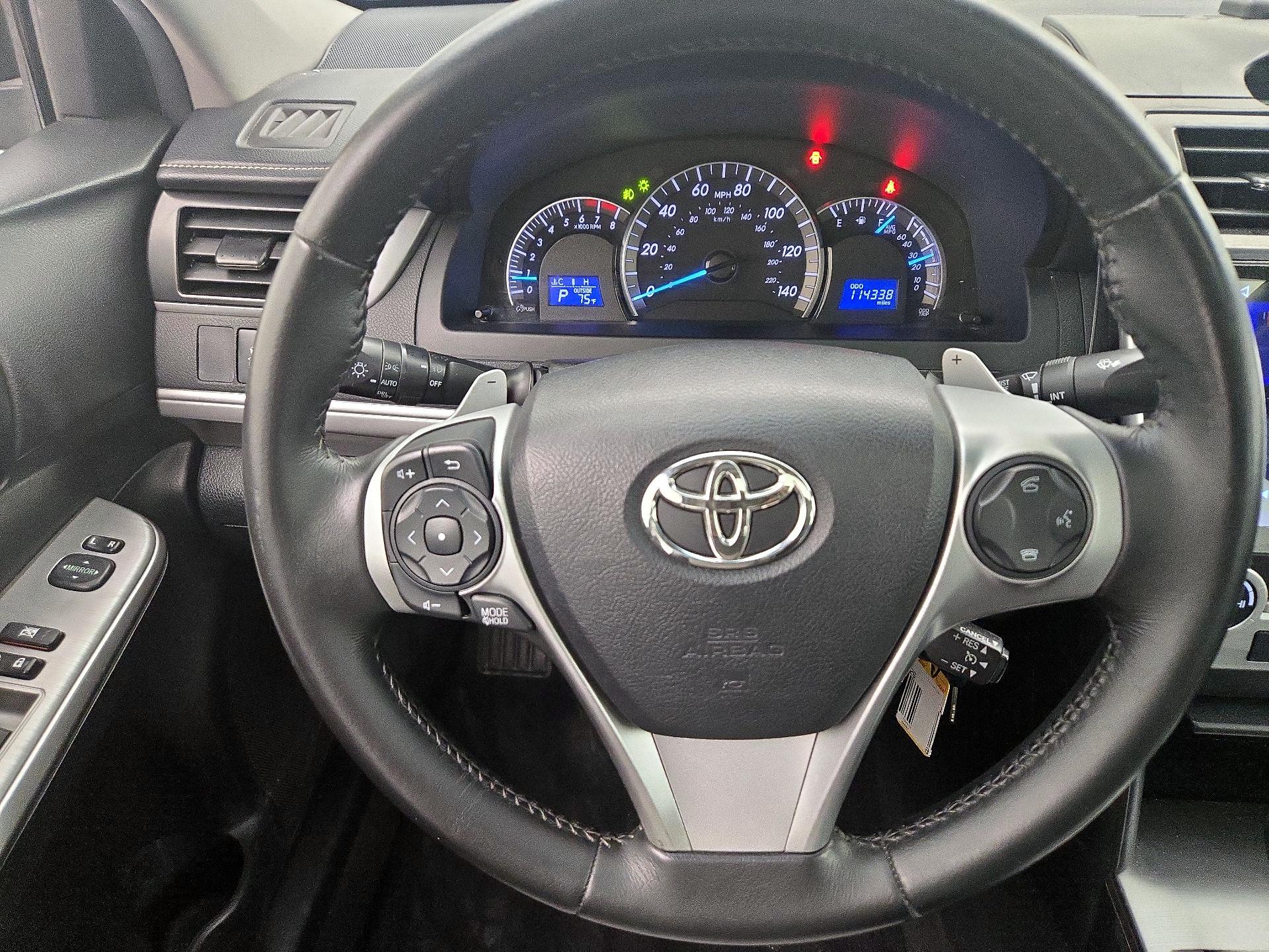 Thumbnail: 2014 Toyota Camry - 10