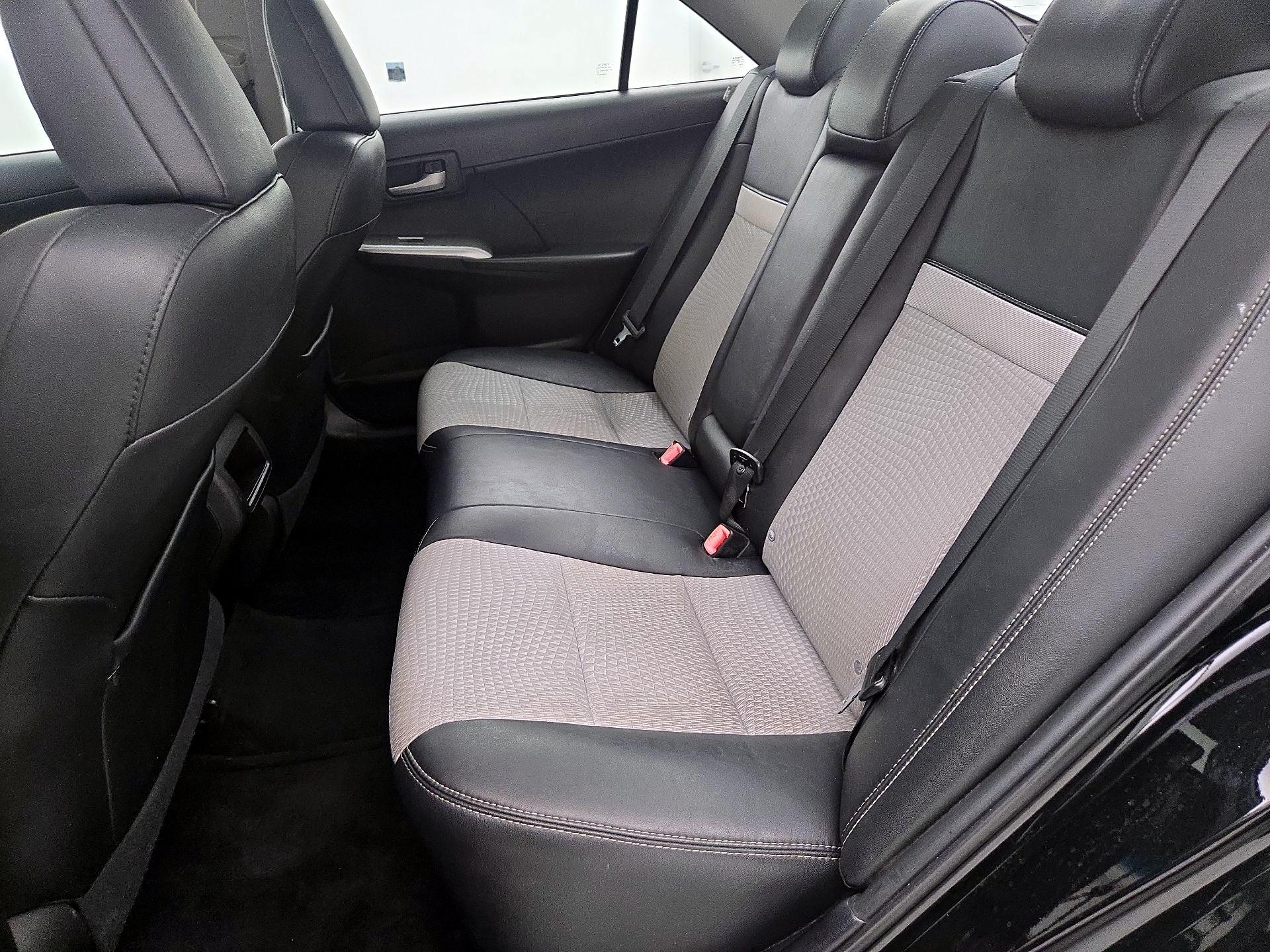 Thumbnail: 2014 Toyota Camry - 19