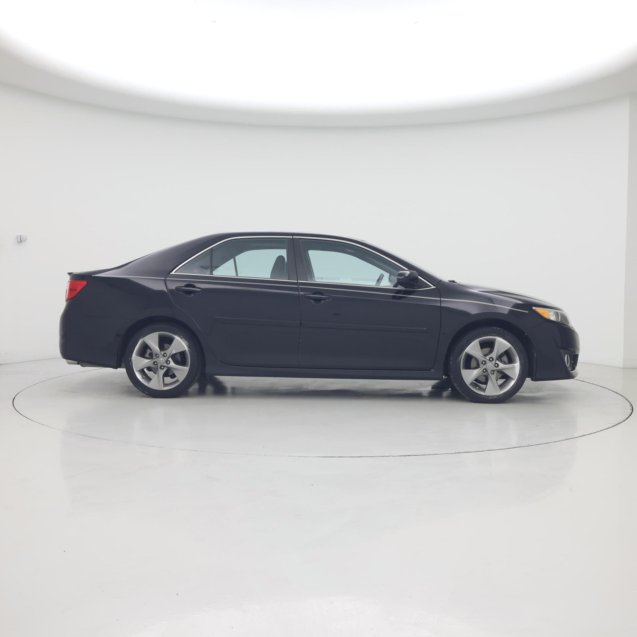 Thumbnail: 2014 Toyota Camry - 7
