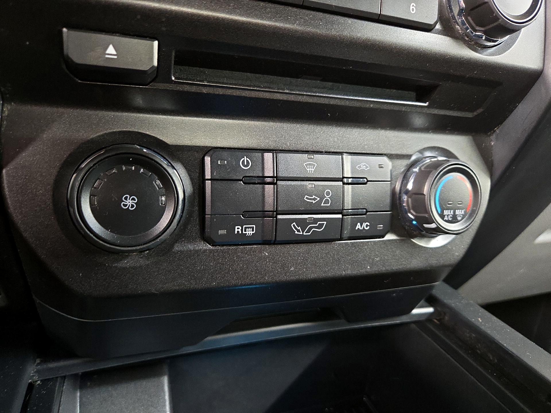 Thumbnail: 2018 Ford F-150 - 16