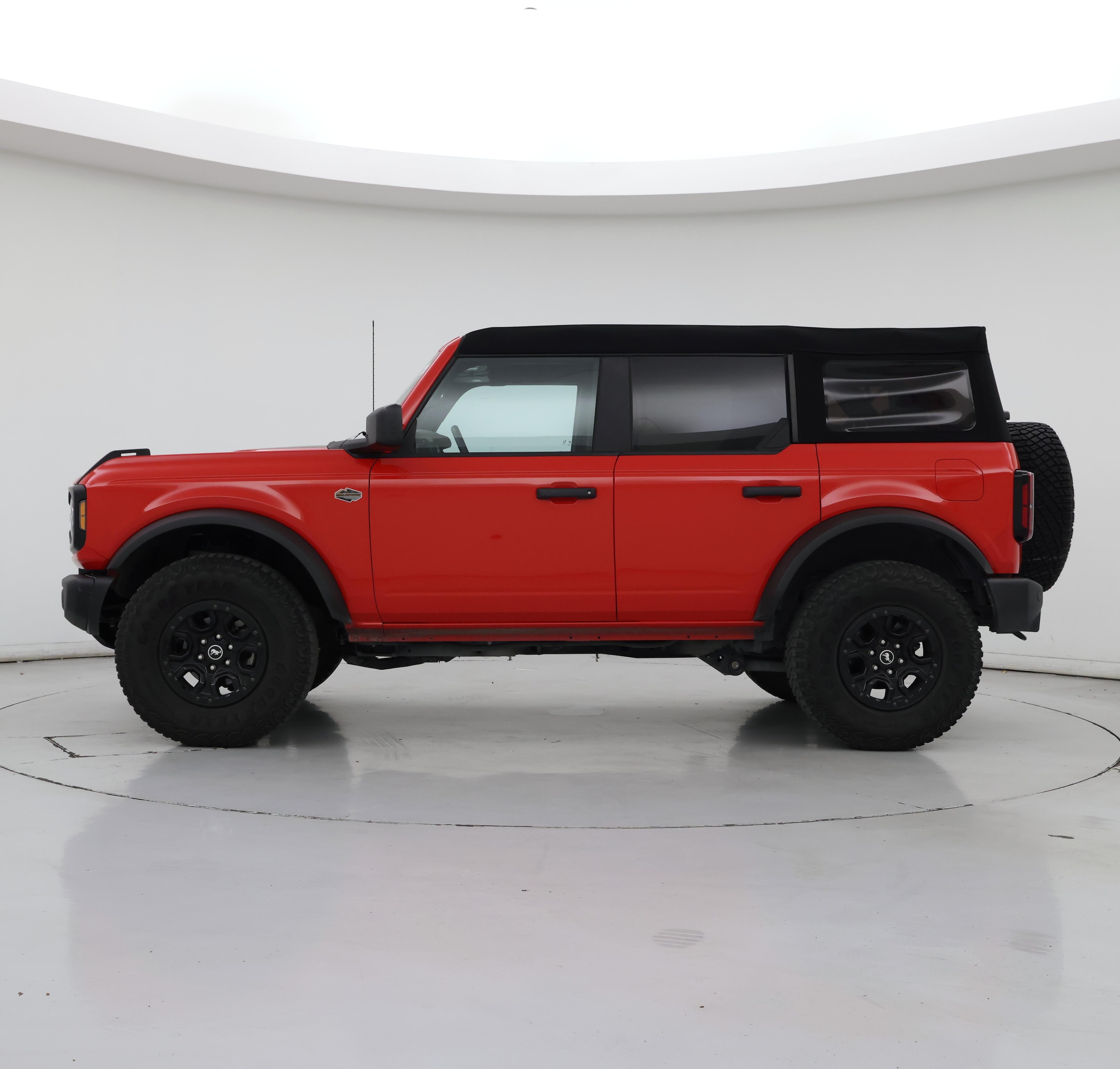 Thumbnail: 2023 Ford Bronco - 3