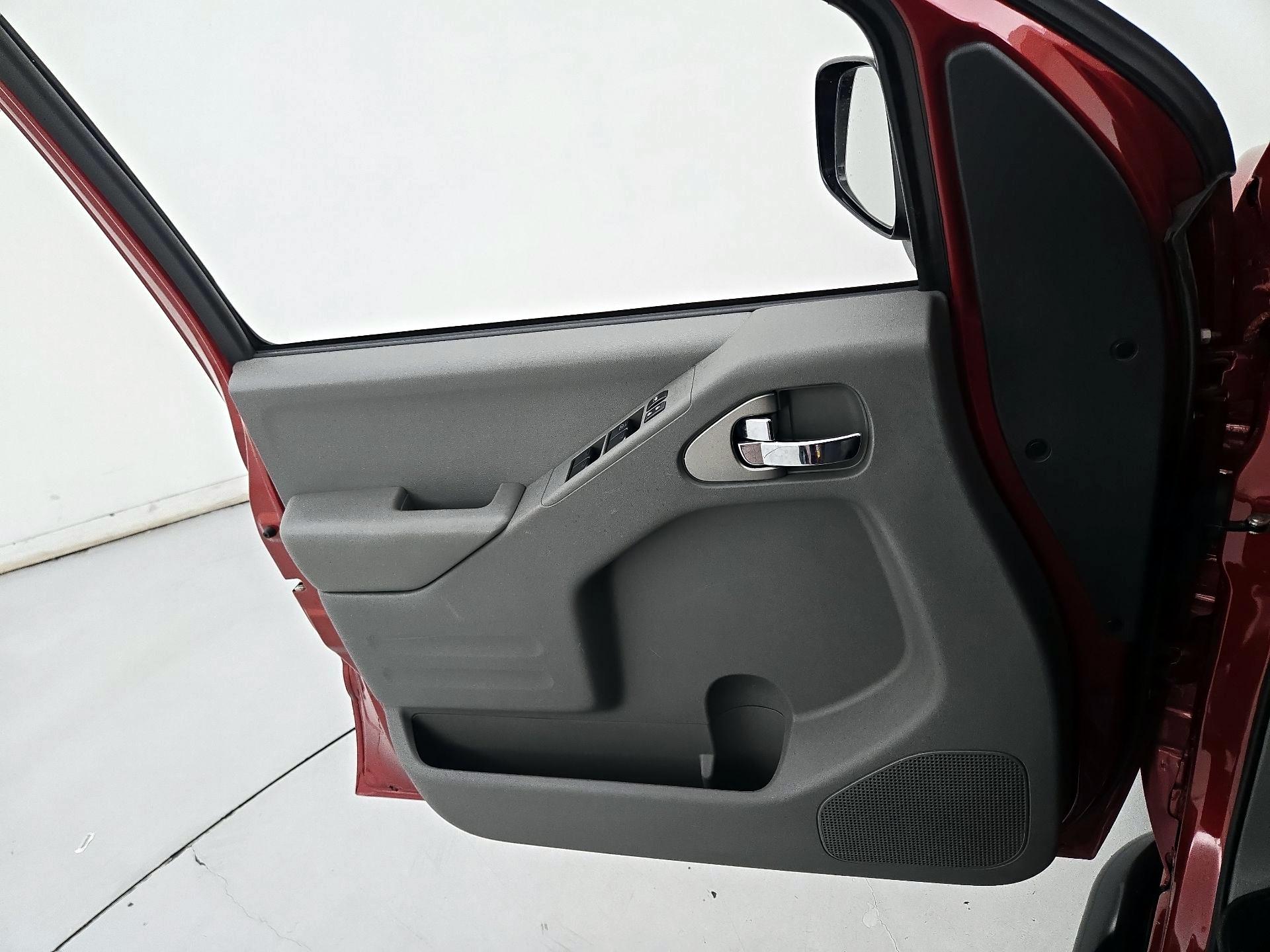 Thumbnail: 2019 Nissan Frontier - 12