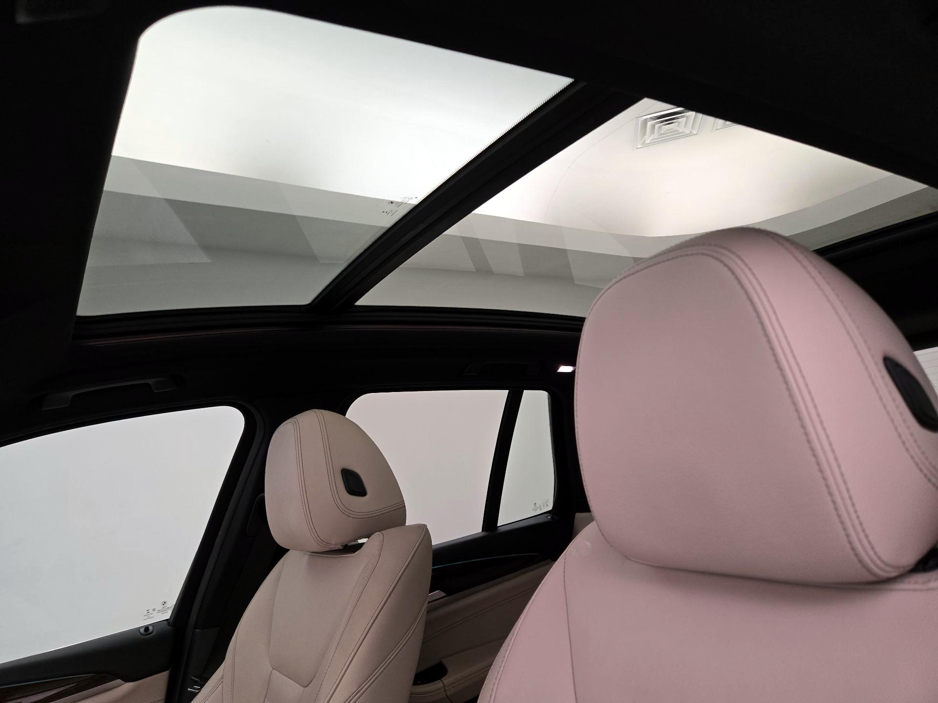 Thumbnail: 2019 BMW X3 - 19