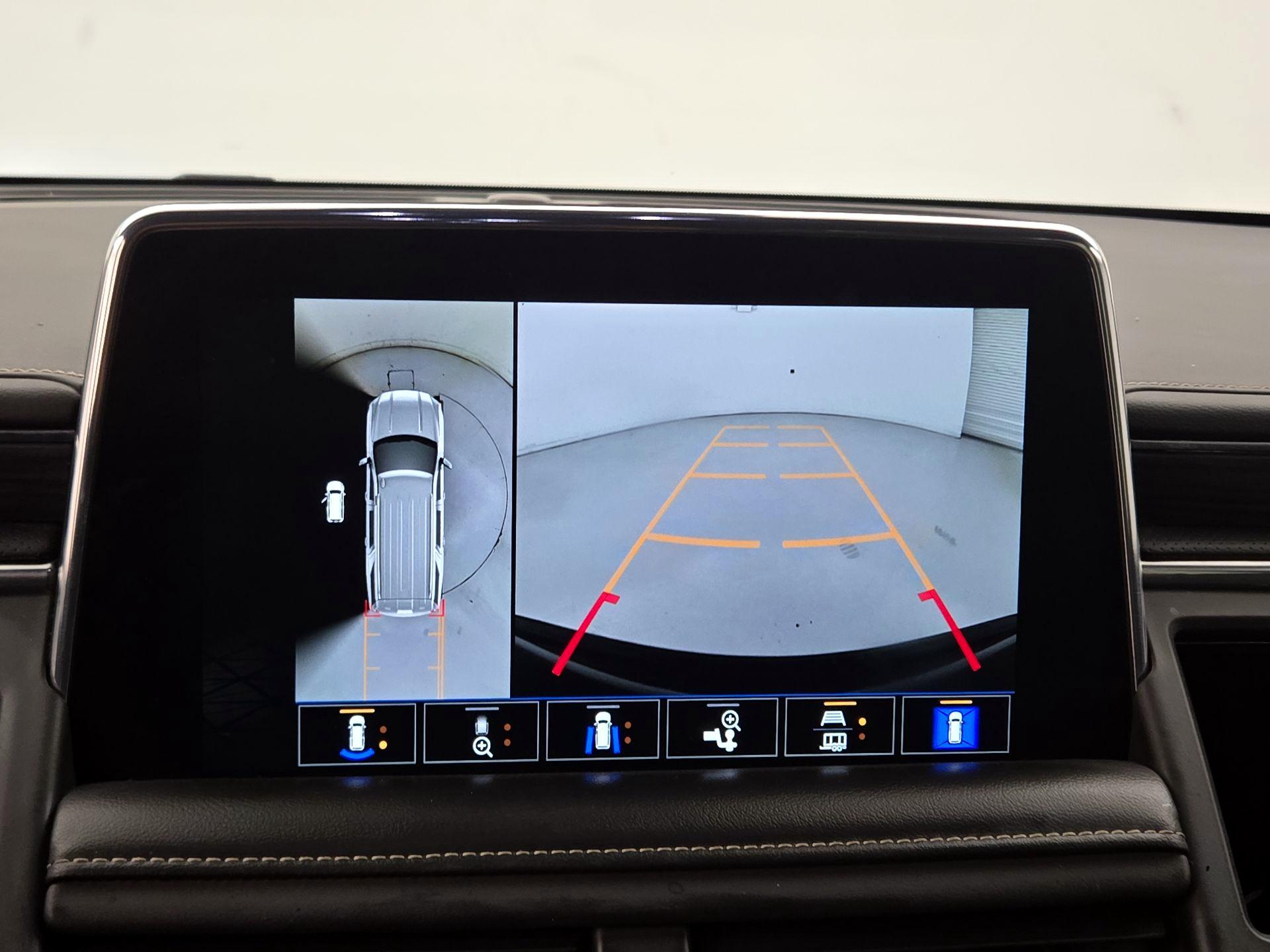 Thumbnail: 2024 GMC Yukon XL - 15