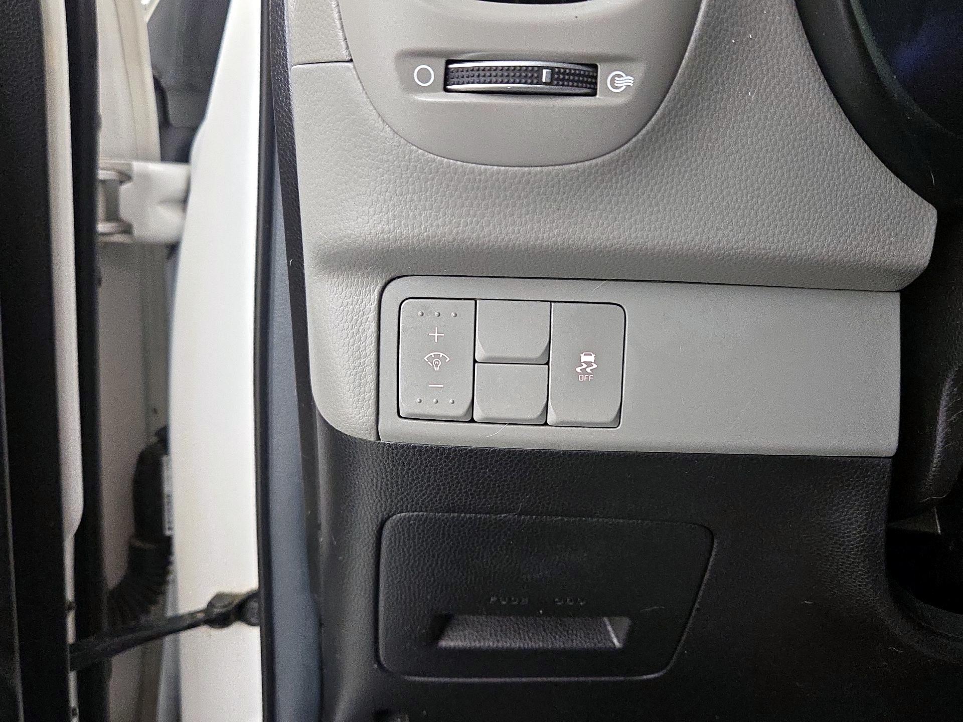 Thumbnail: 2014 Kia Soul - 13