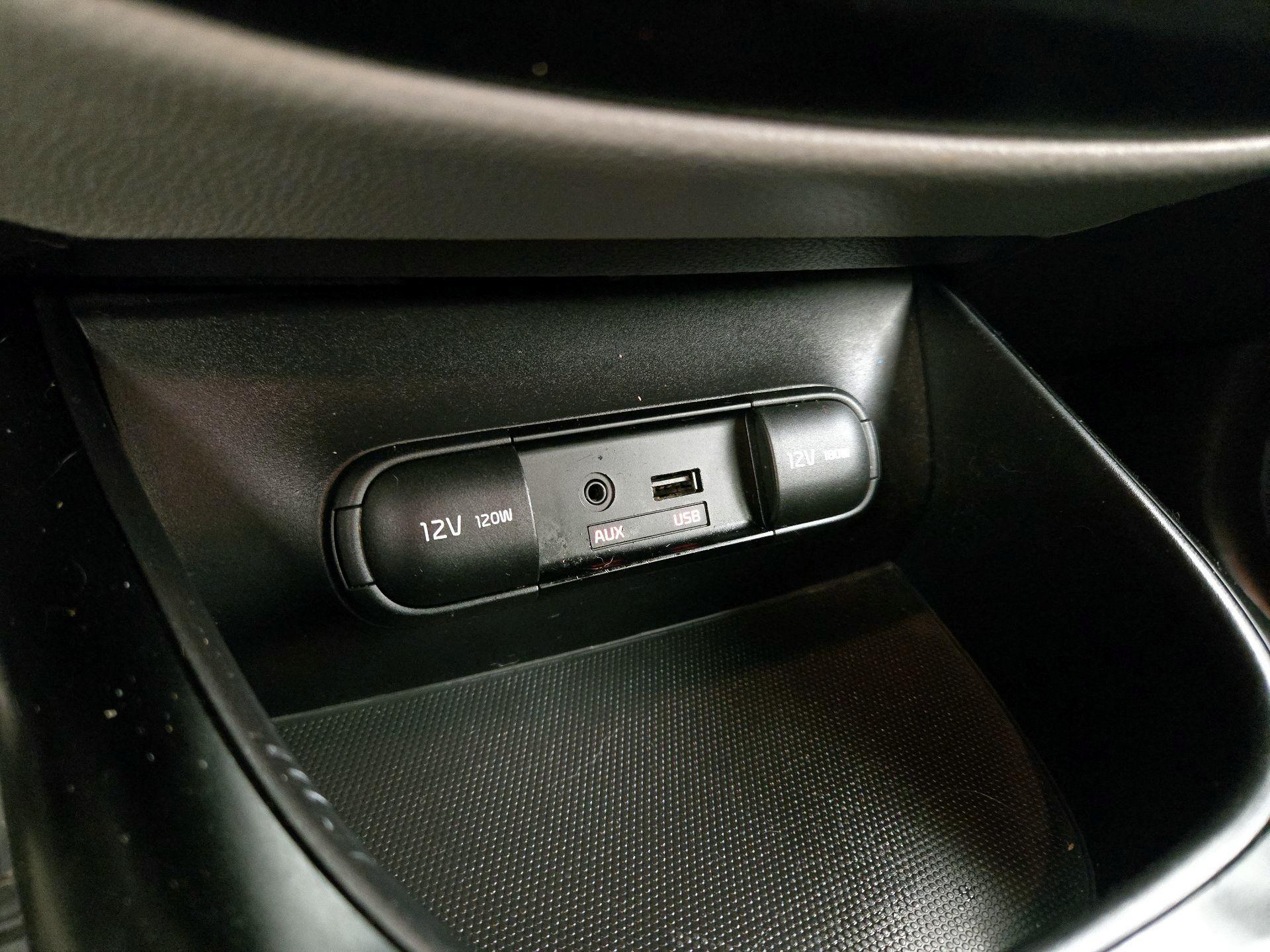 Thumbnail: 2014 Kia Soul - 18