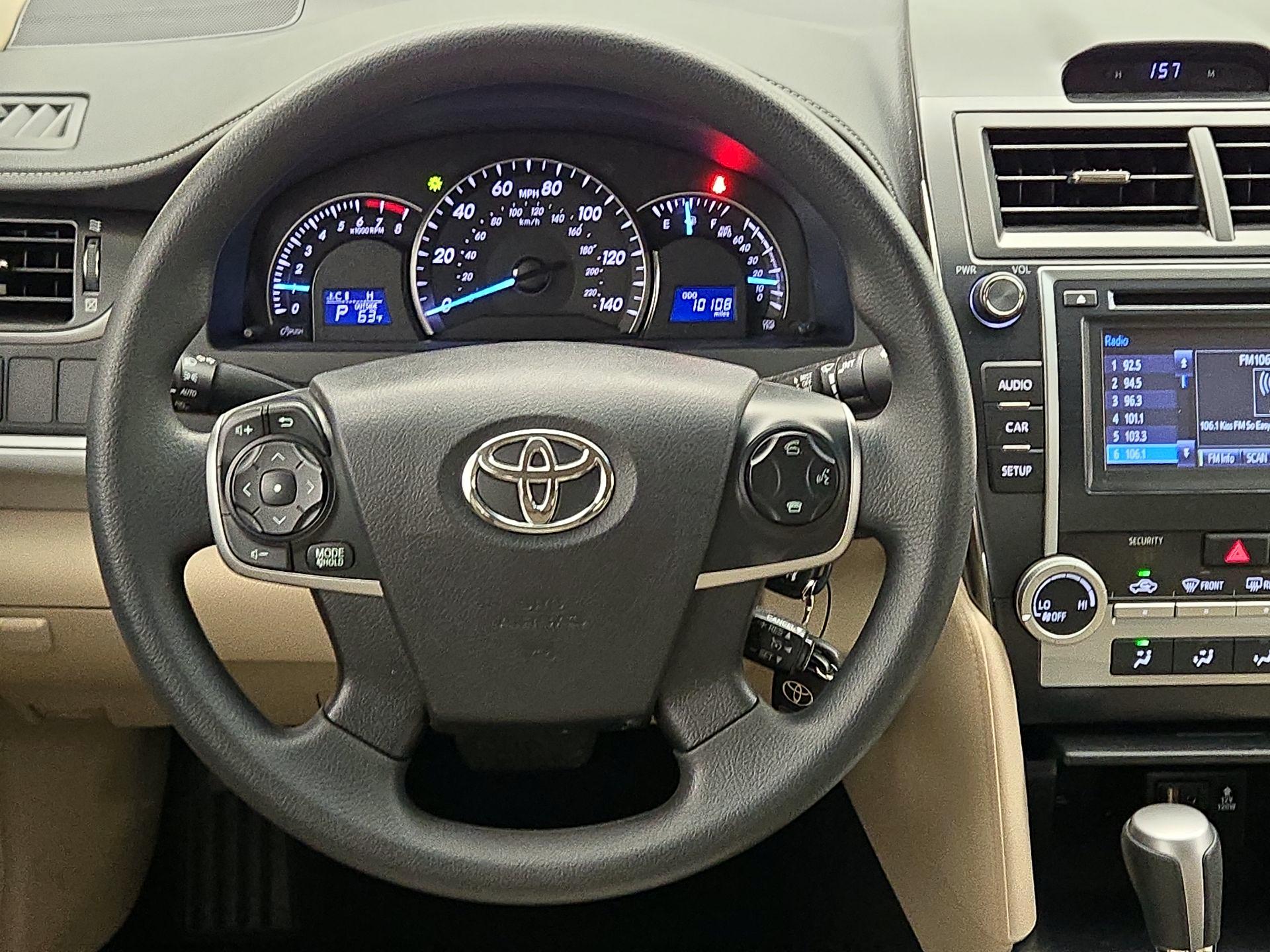 Thumbnail: 2014 Toyota Camry - 10