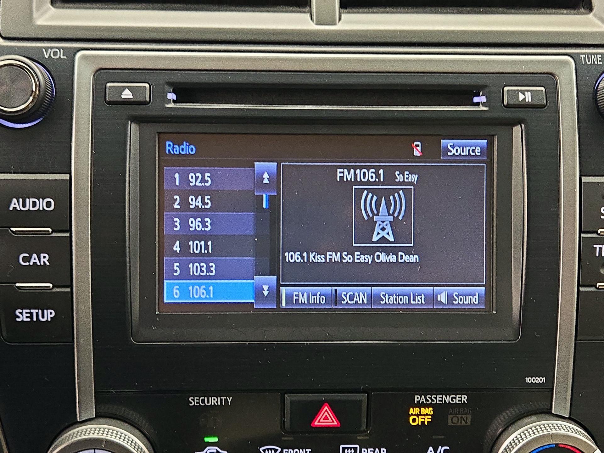 Thumbnail: 2014 Toyota Camry - 15