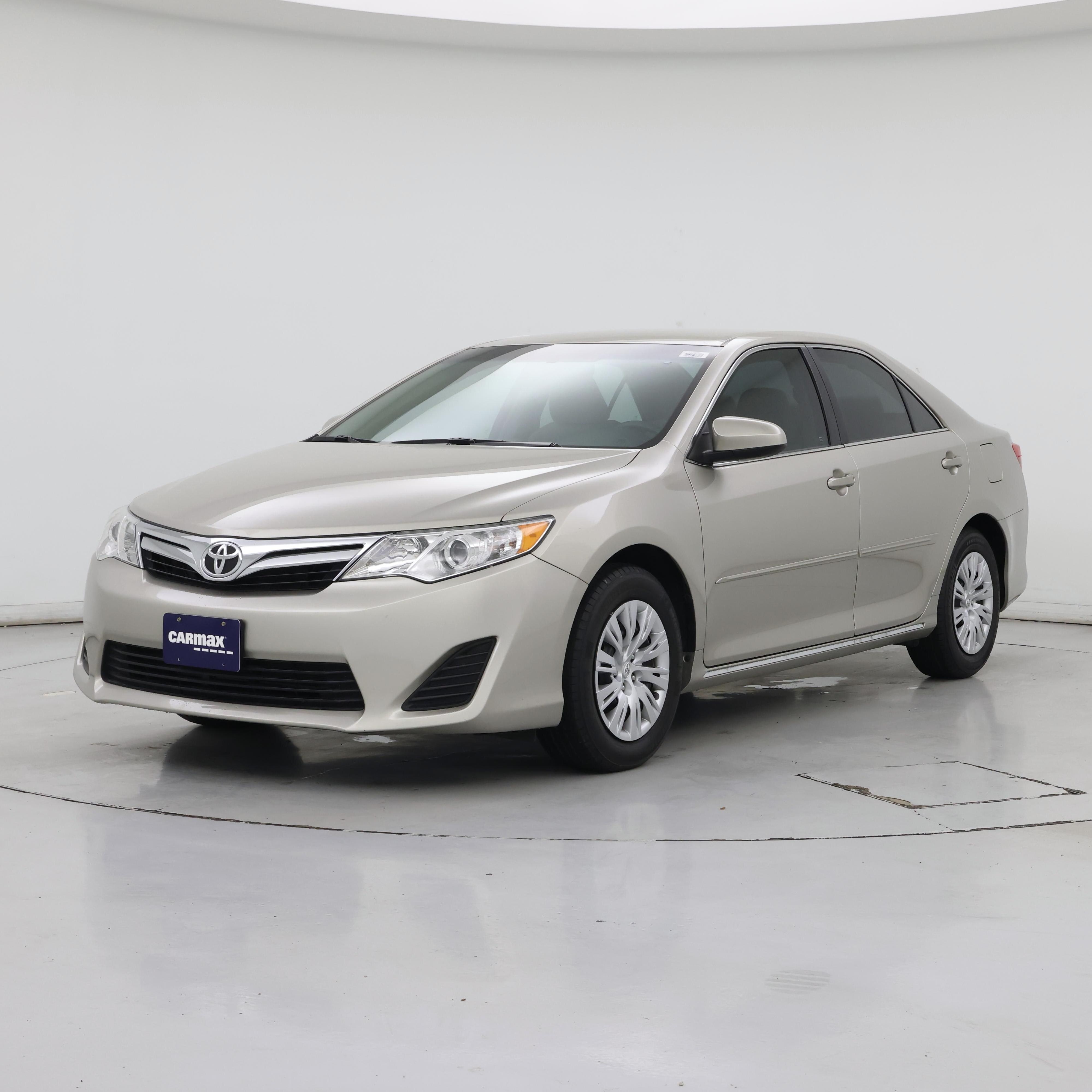 Thumbnail: 2014 Toyota Camry - 4