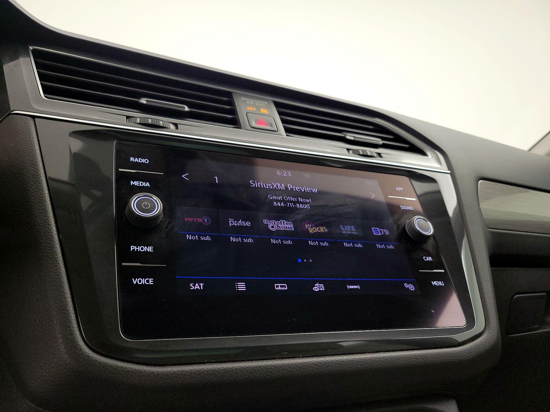 Thumbnail: 2019 Volkswagen Tiguan - 15