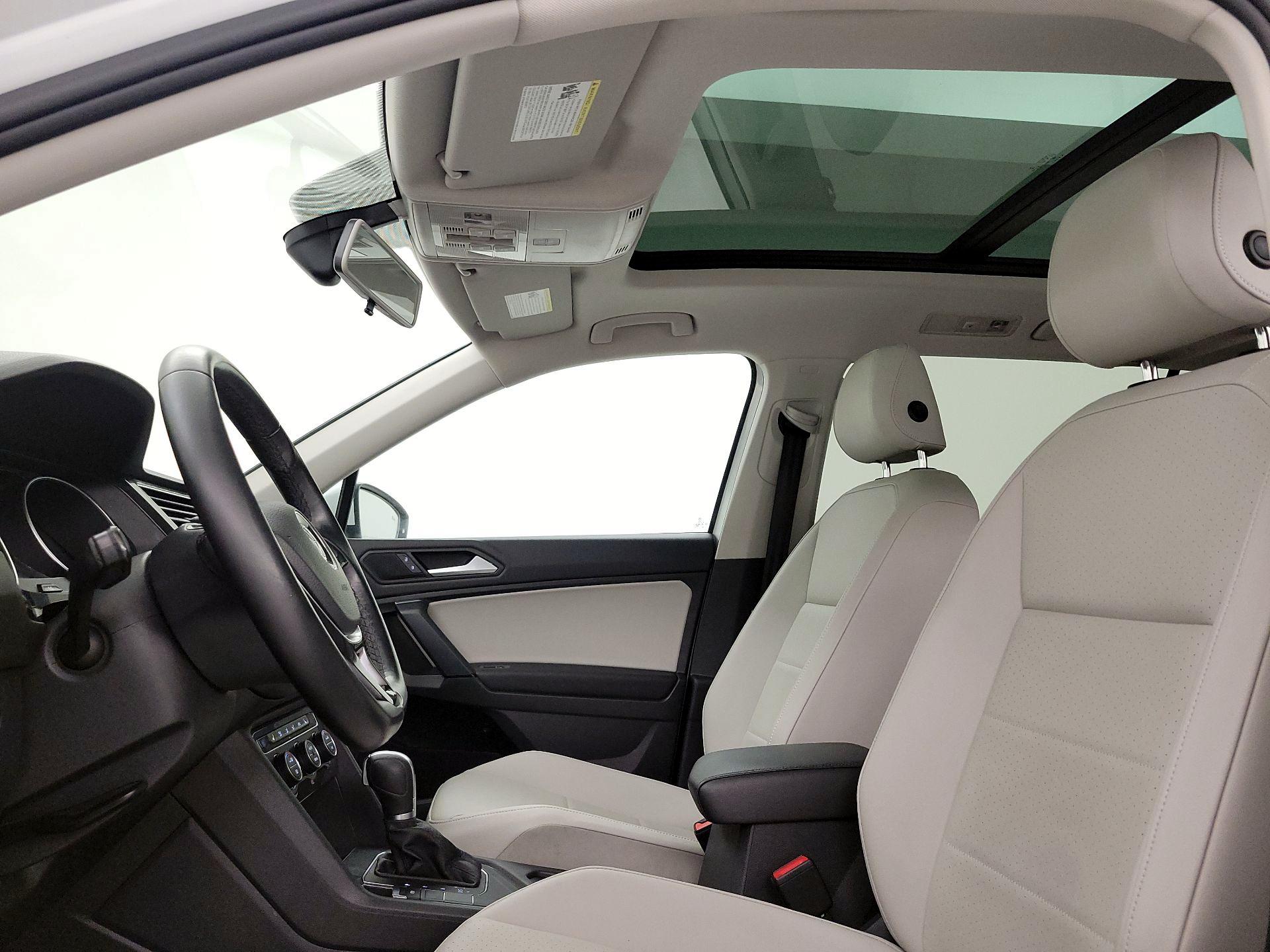 Thumbnail: 2019 Volkswagen Tiguan - 18