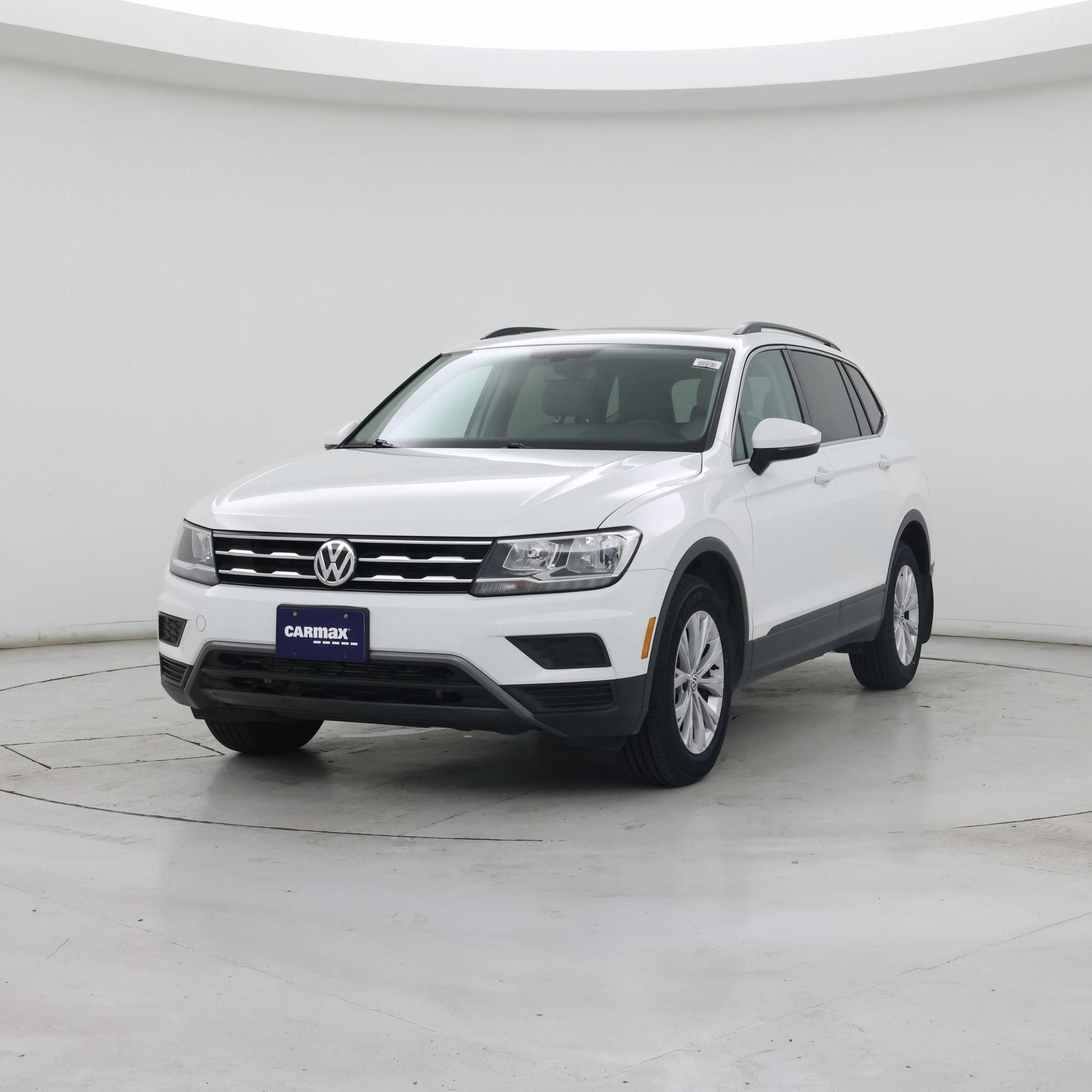 Thumbnail: 2019 Volkswagen Tiguan - 4